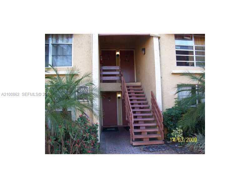 4403 Treehouse Lane Unit D — photo