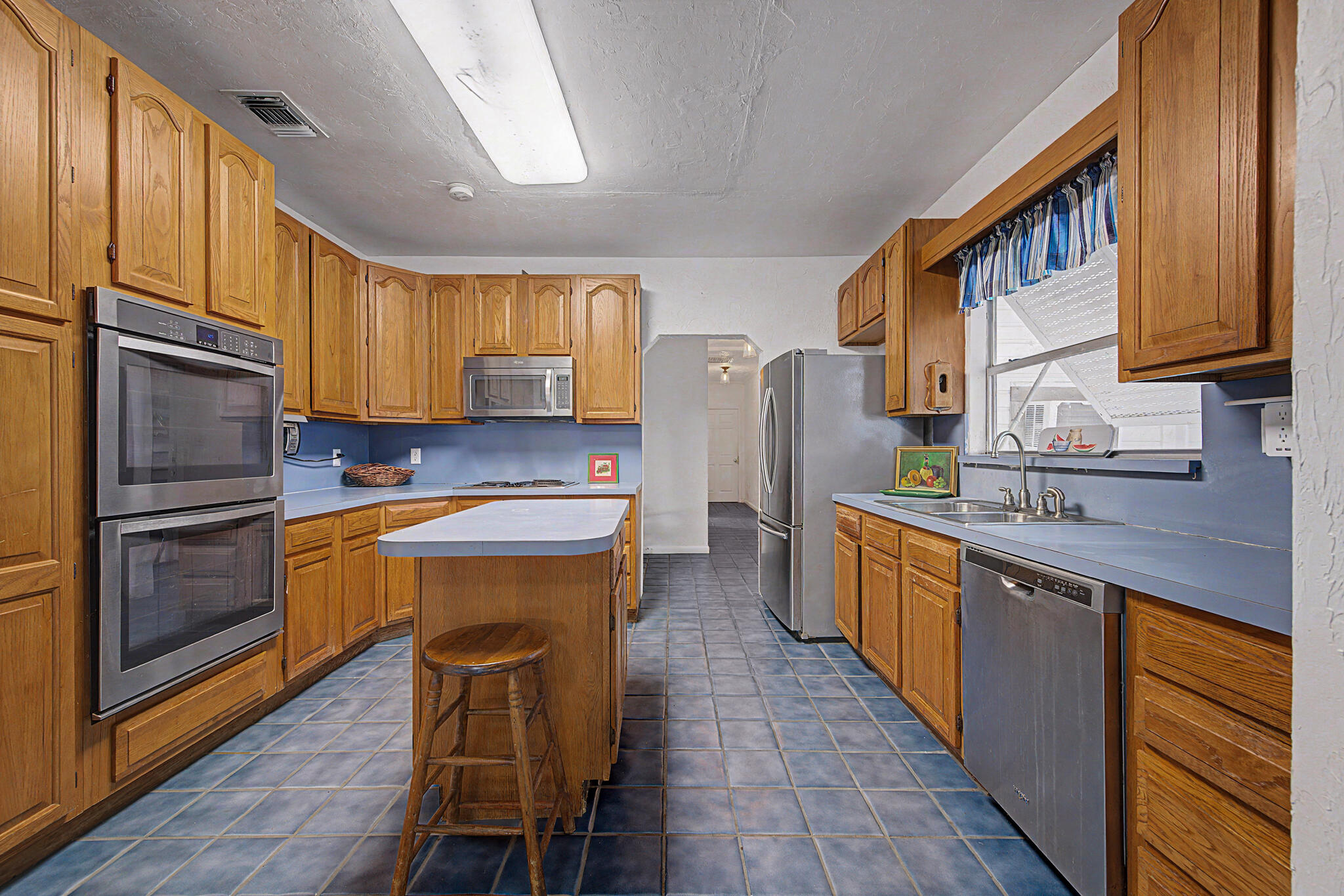 37 E Corkscrew Boulevard, Clewiston, FL 33440 — photo 3