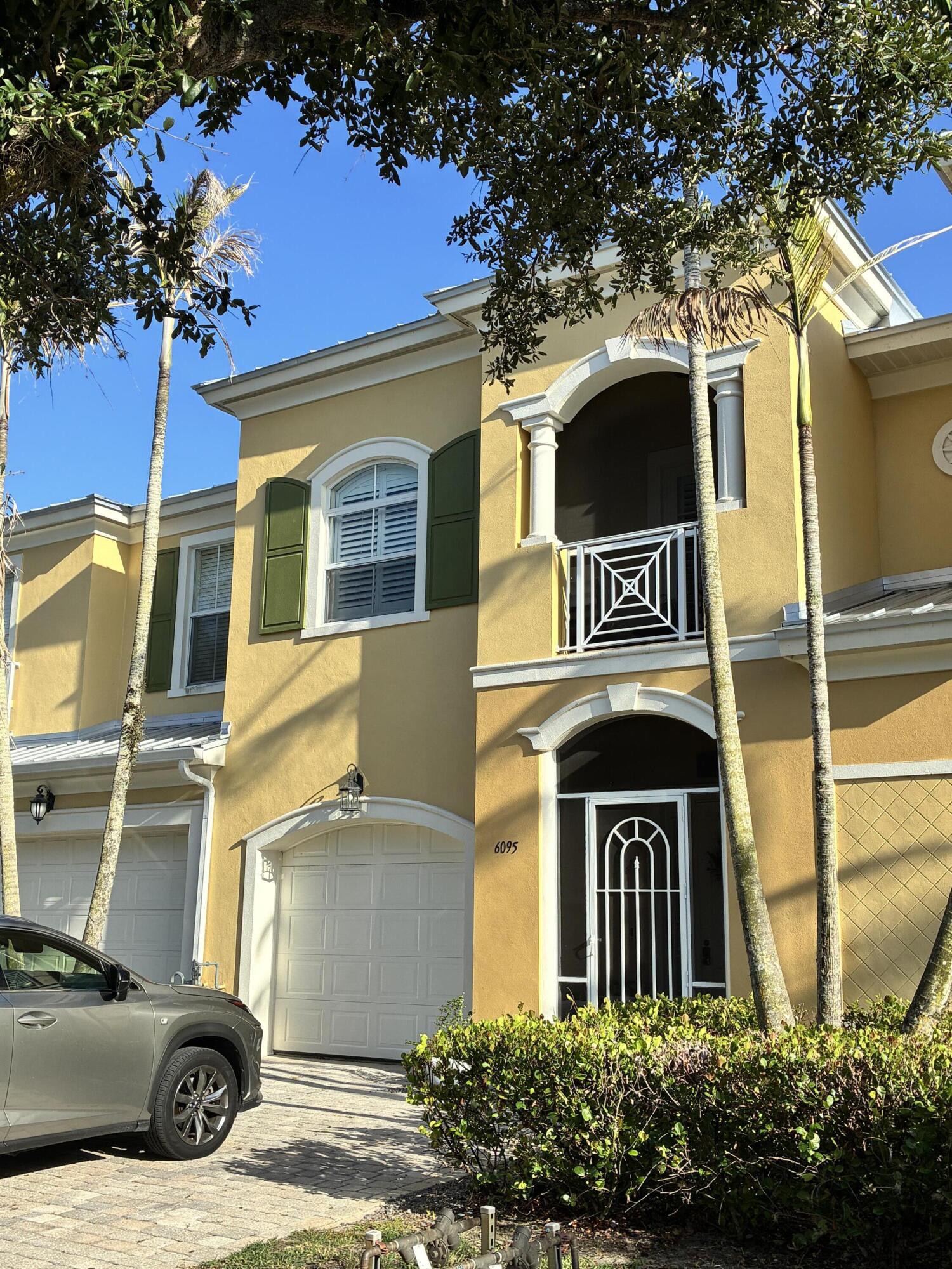 6095 NW Helmsdale Way — photo