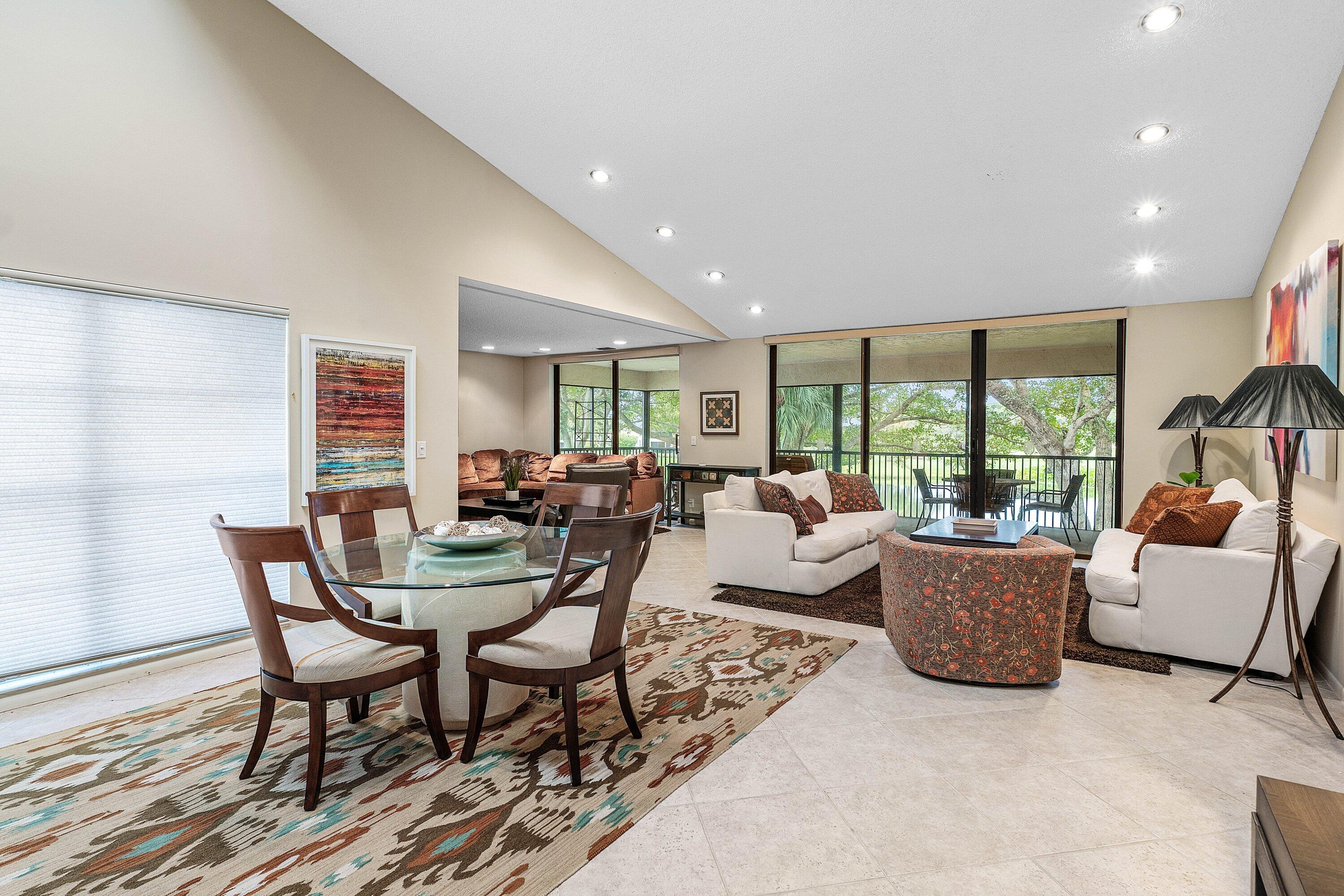53 Eastgate Drive Unit B — photo