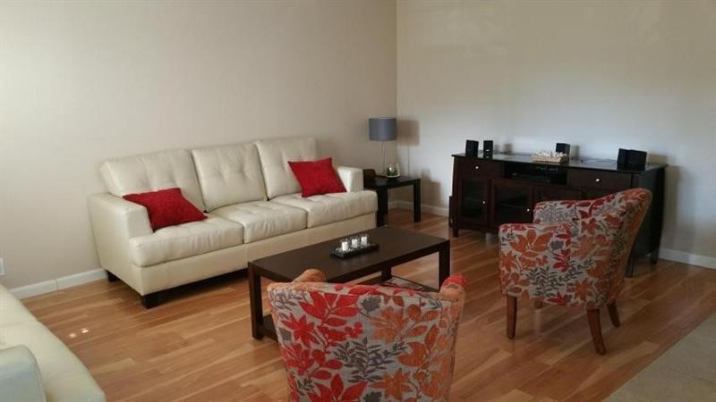 450 Burgundy J Unit 450 — photo