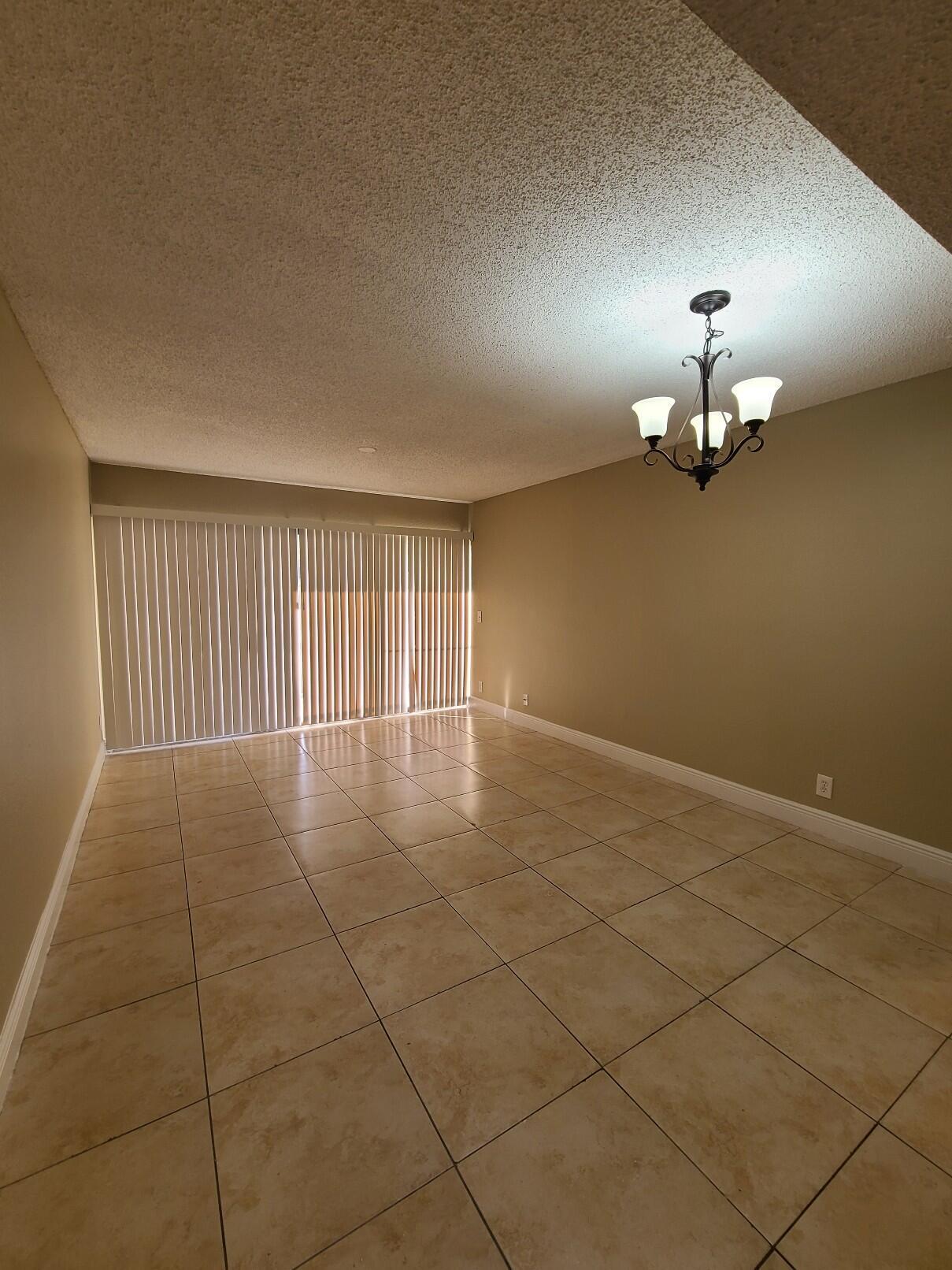 1461 Windorah Way Unit G — photo