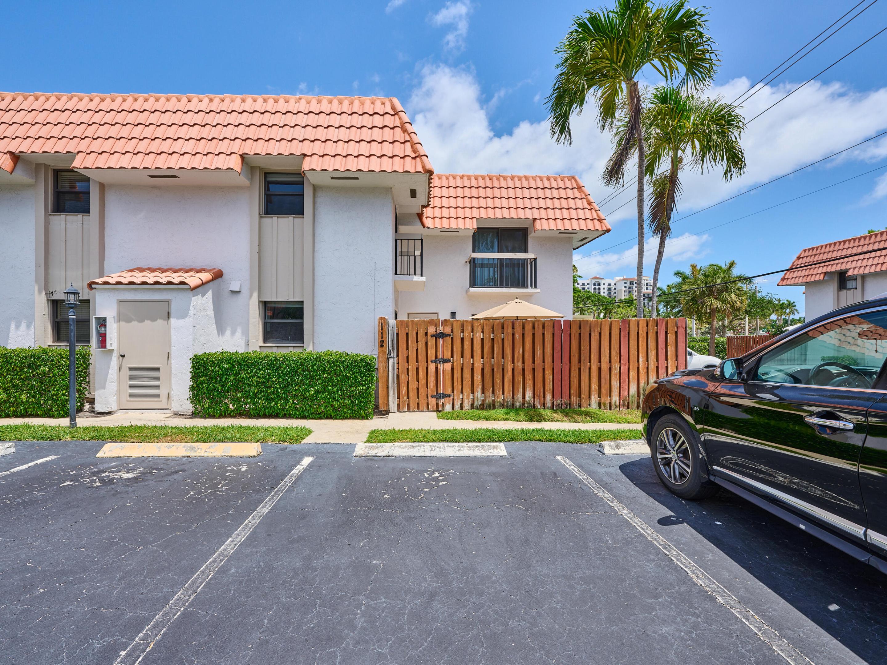 1251 Federal Highway Unit 112 — photo