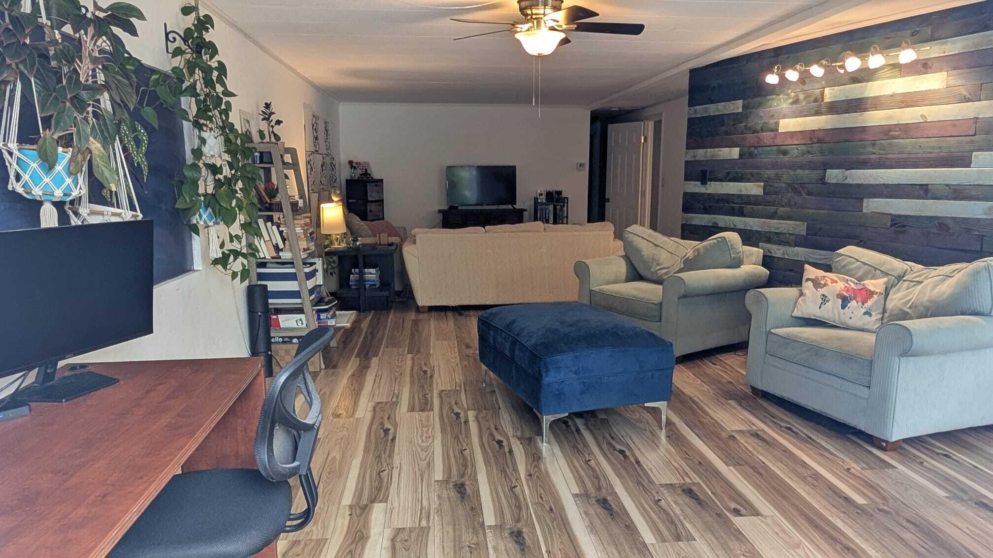 2912 Lakeshore Drive — photo