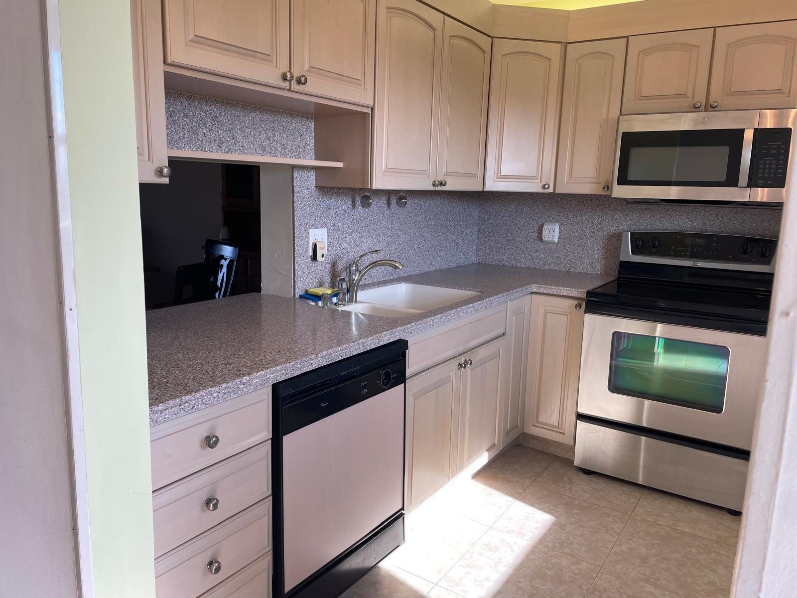 2520 NE 1st Court Unit 411 — photo