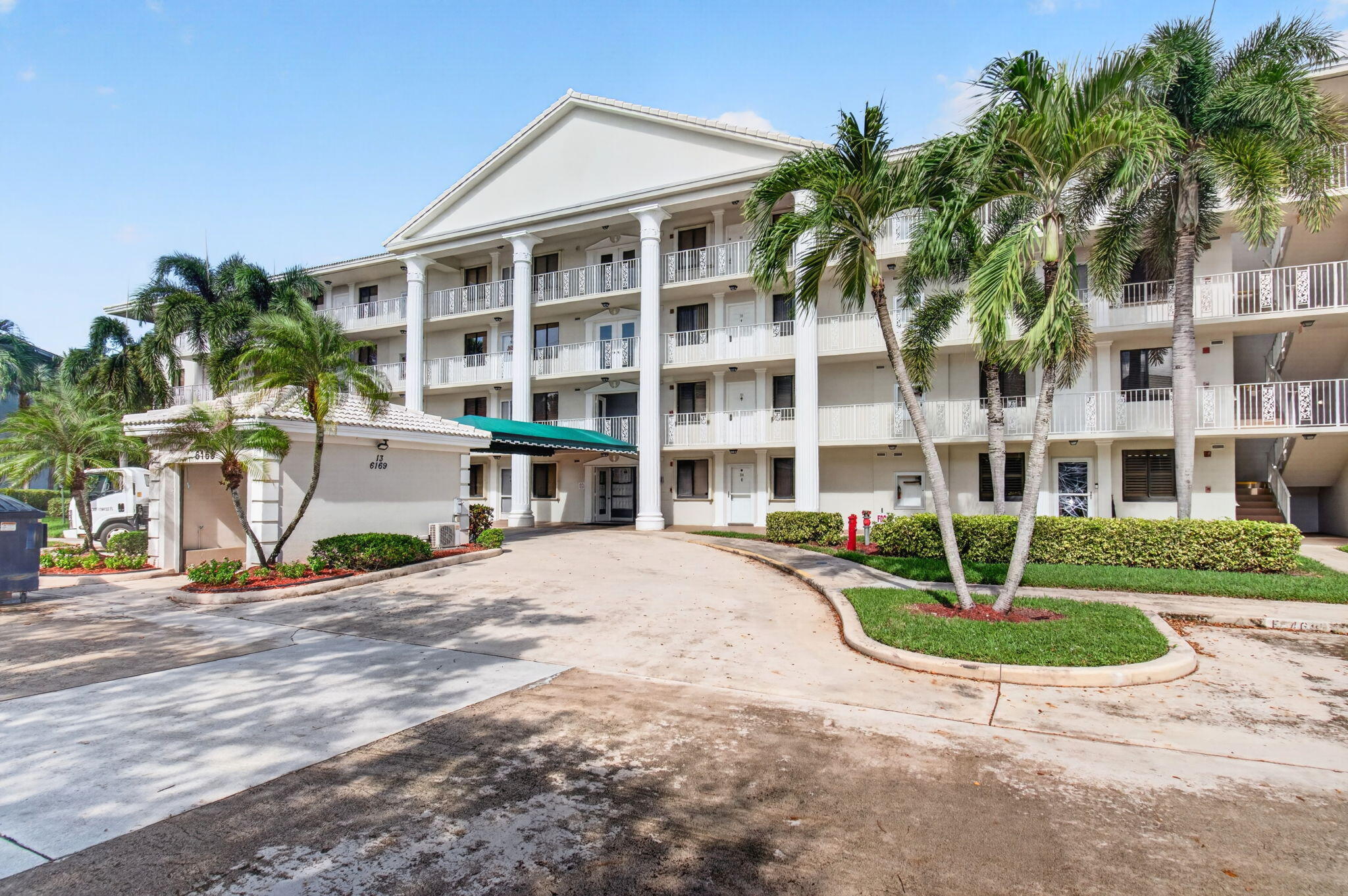 6169 Balboa Circle Unit 103 — photo