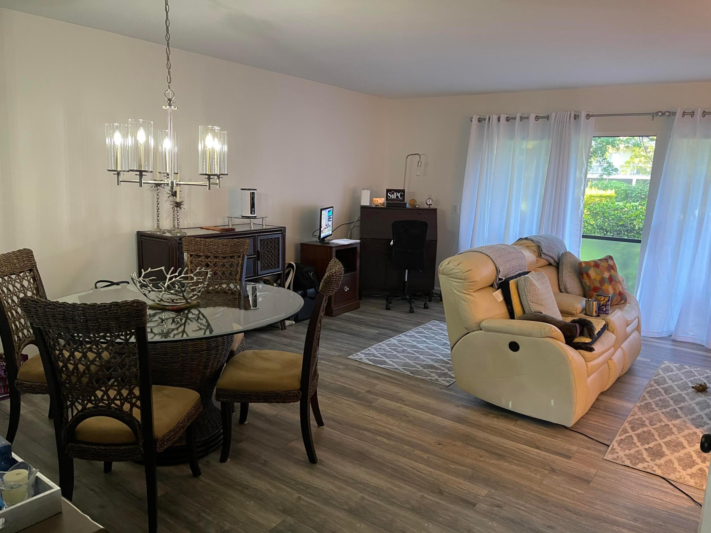 18400 SE Wood Haven Lane Unit M — photo