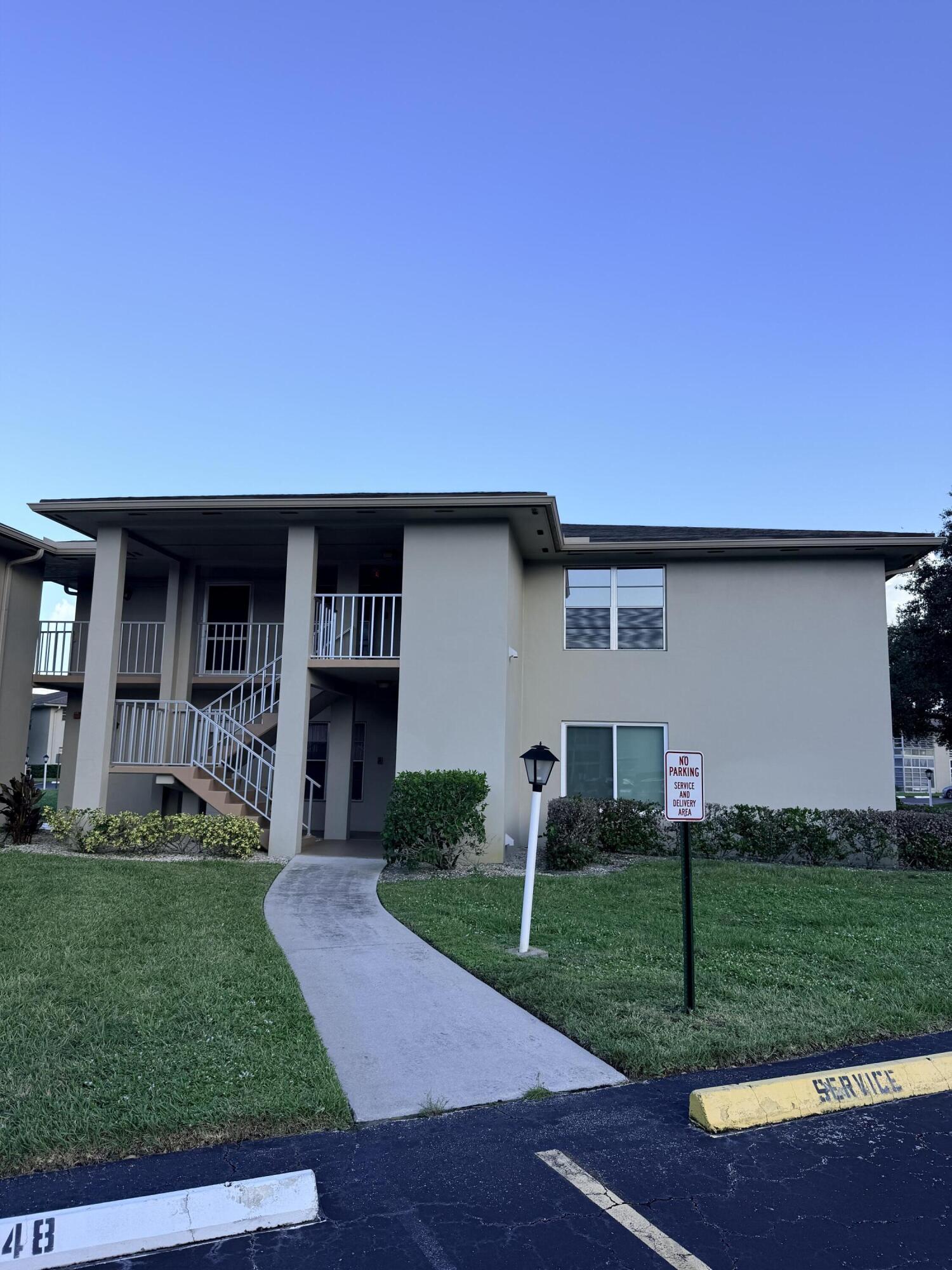 25 Lake Vista Trail Unit 102 — photo