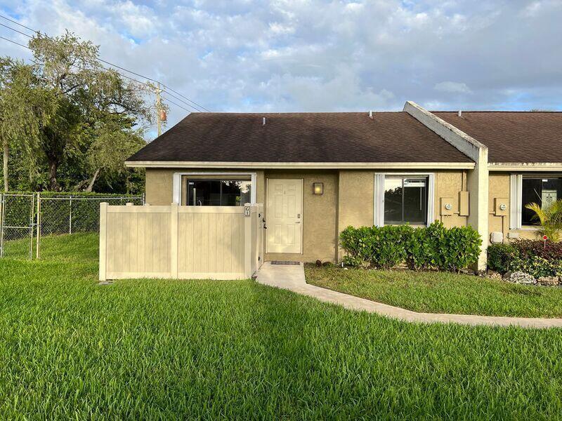 10267 Boca Bend W Unit G1 — photo