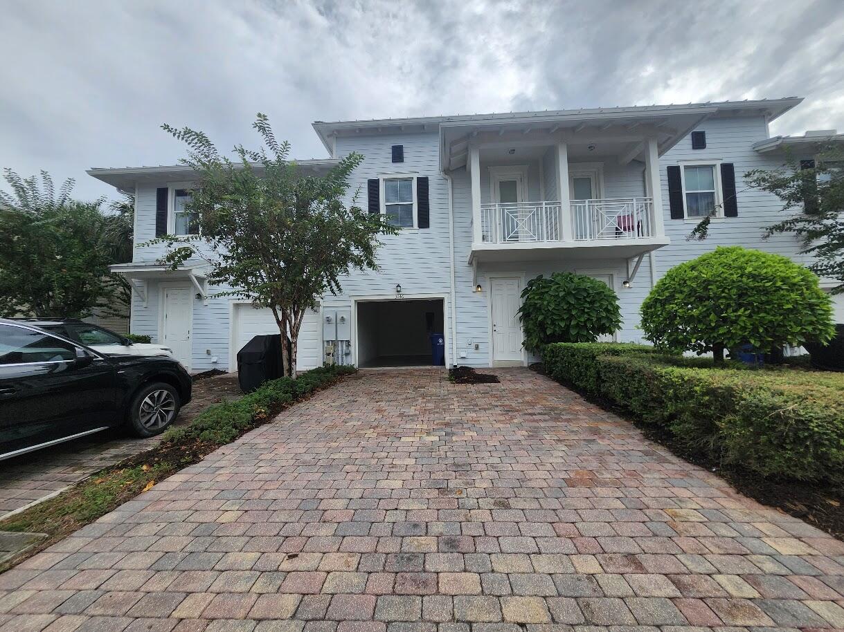 3246 S Caroline Drive — photo