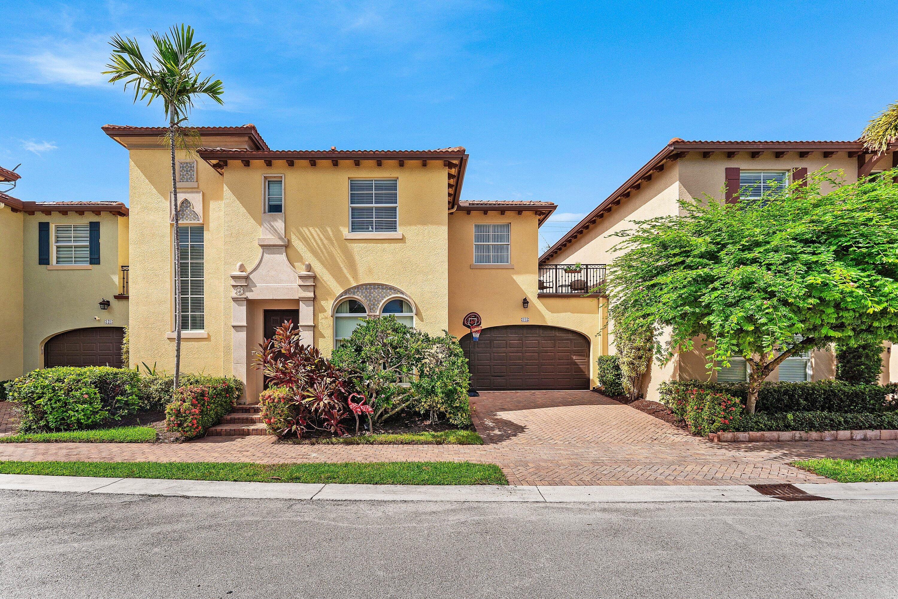 115 Via Poinciana Lane — photo