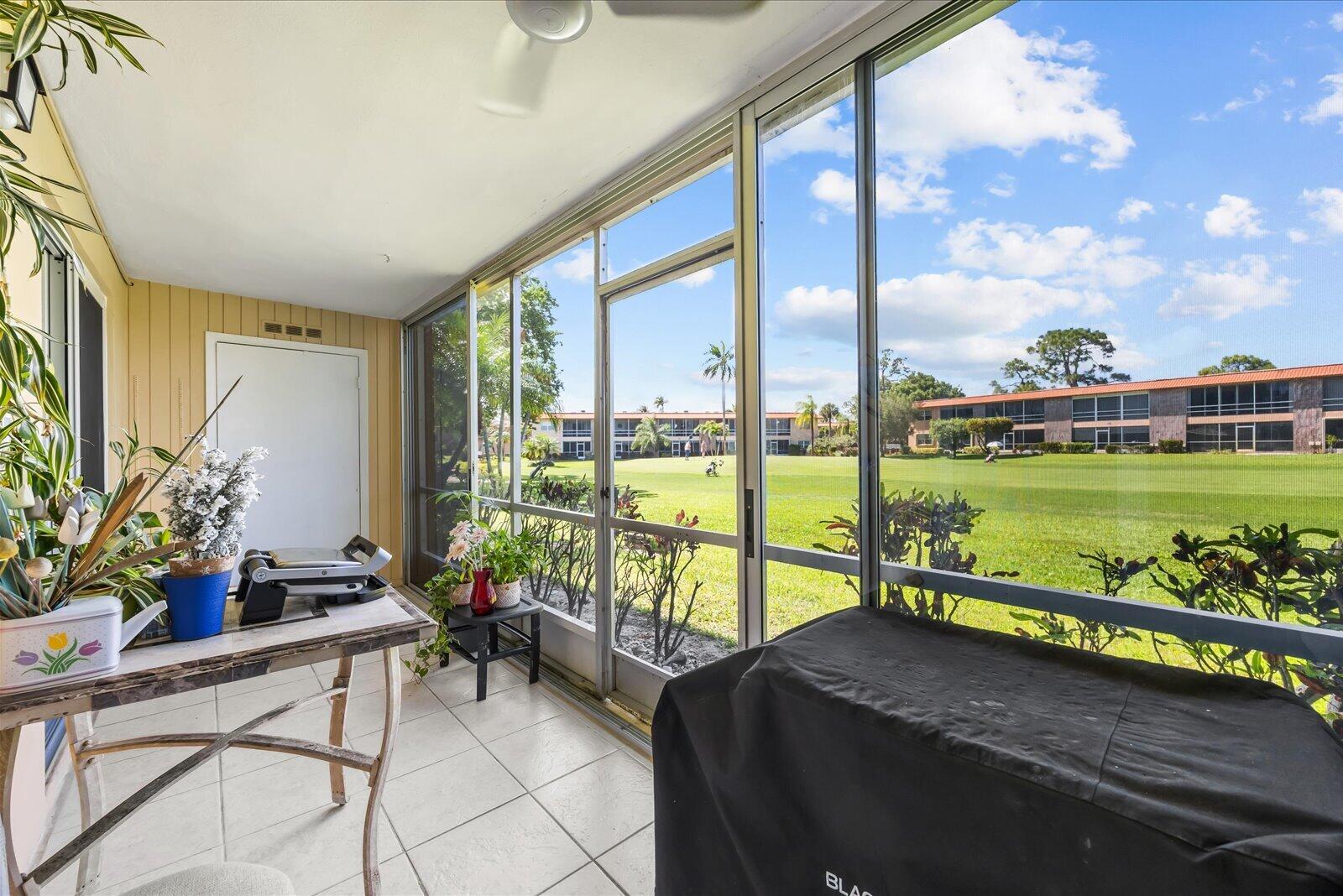 1943 SW Palm City Road Unit 22-D — photo