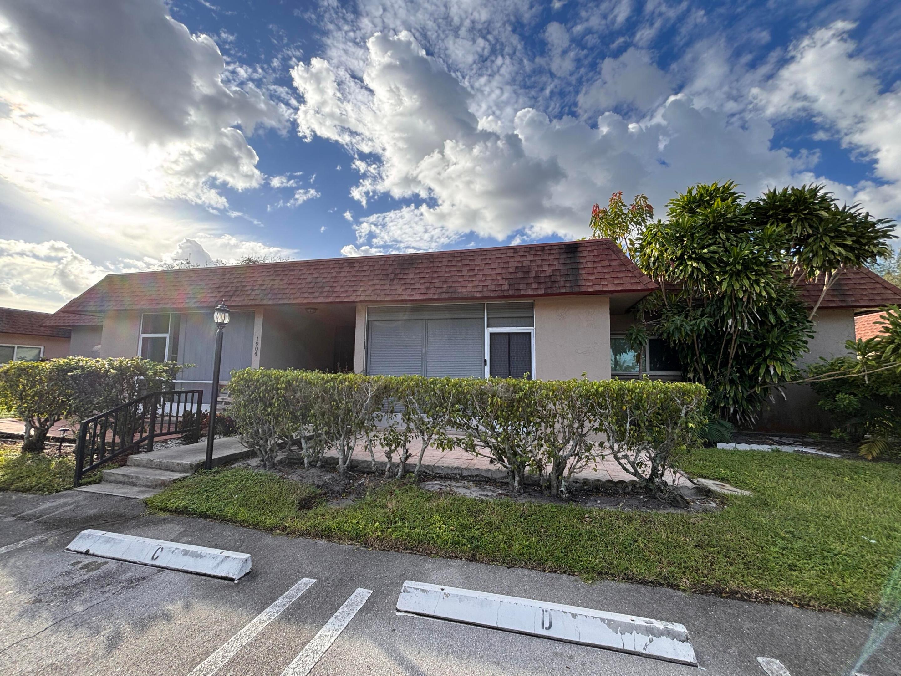 1904 Palmland Drive Unit 3 — photo