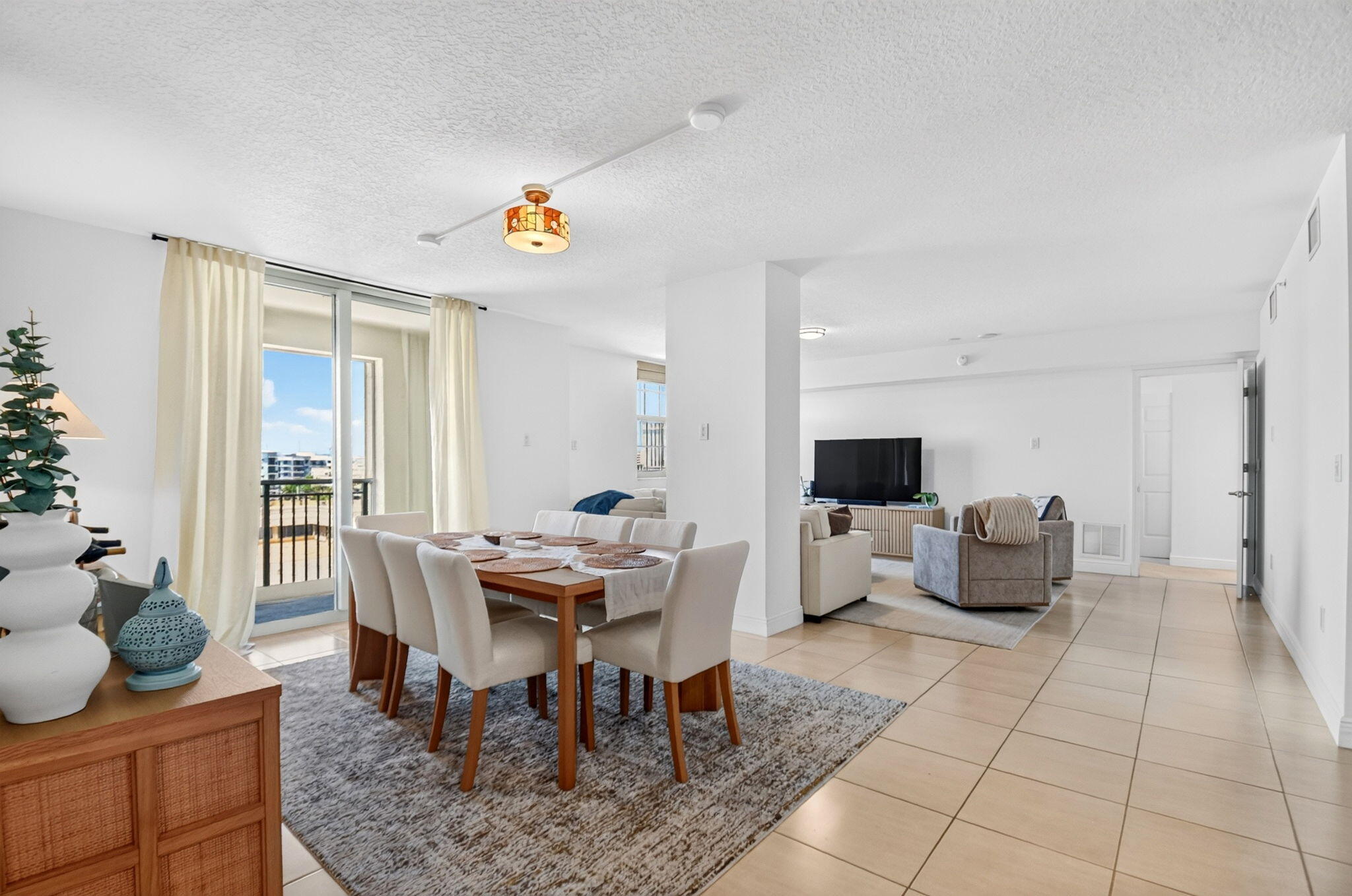 610 Clematis Street Unit 700 — photo