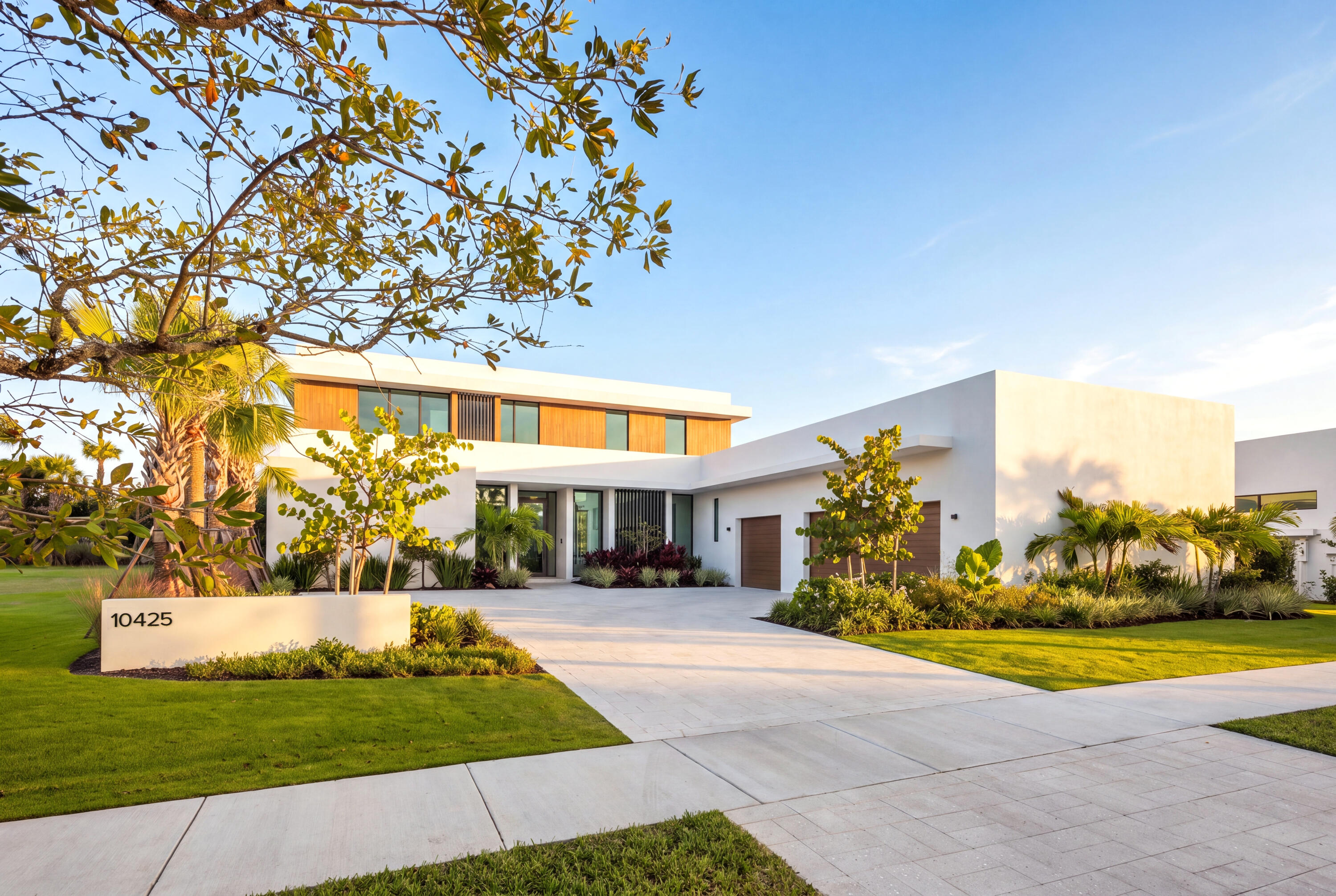 10425 Bernina Drive — photo