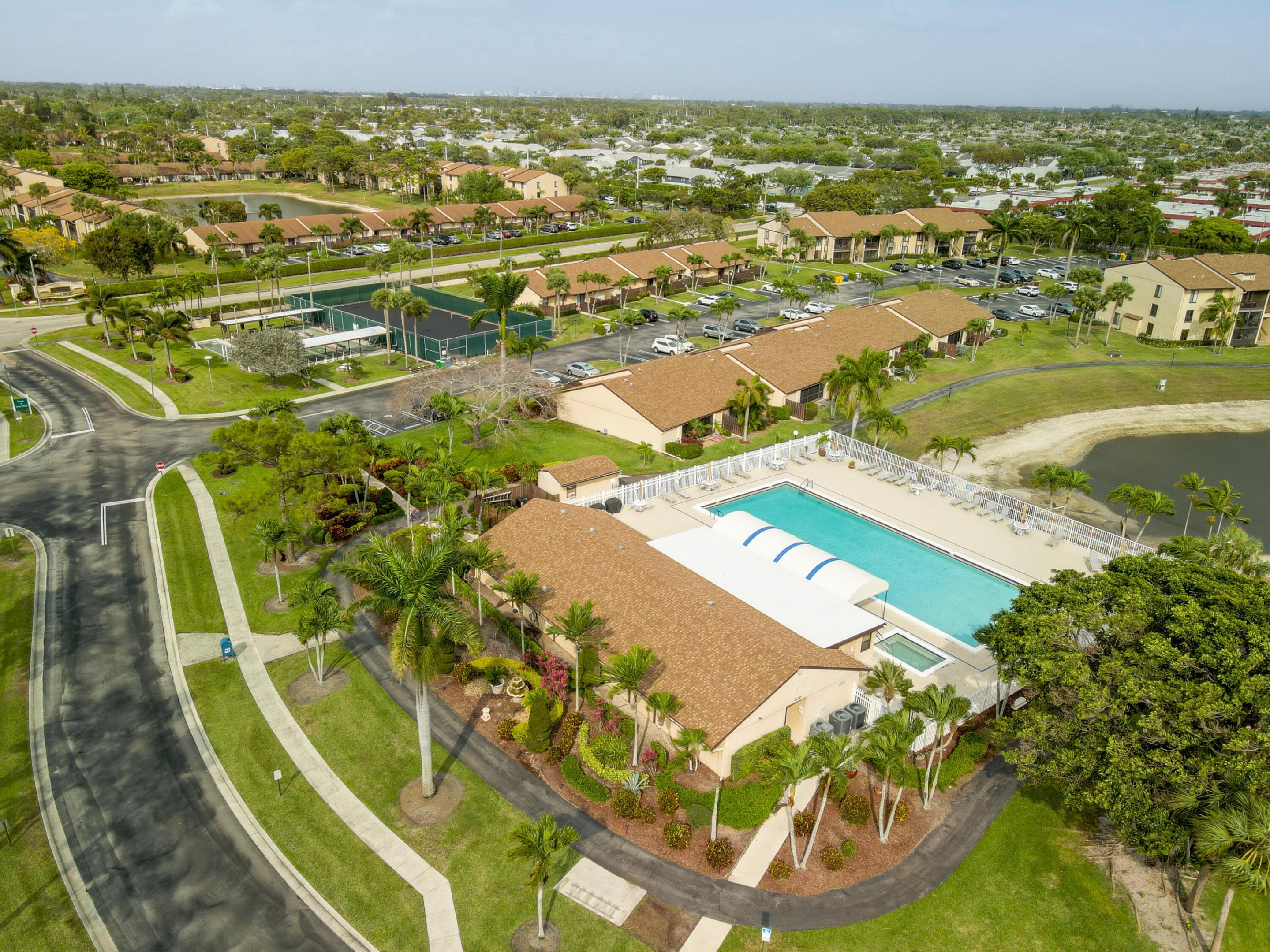 823 Sky Pine Way Unit D — photo