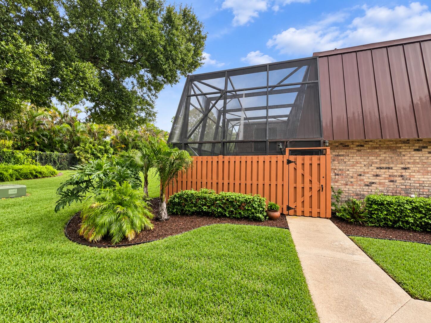 5913 SE Windsong Lane Unit 834 — photo