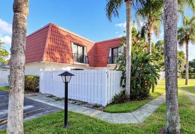 1402 Harvard Lane Unit 12-B — photo