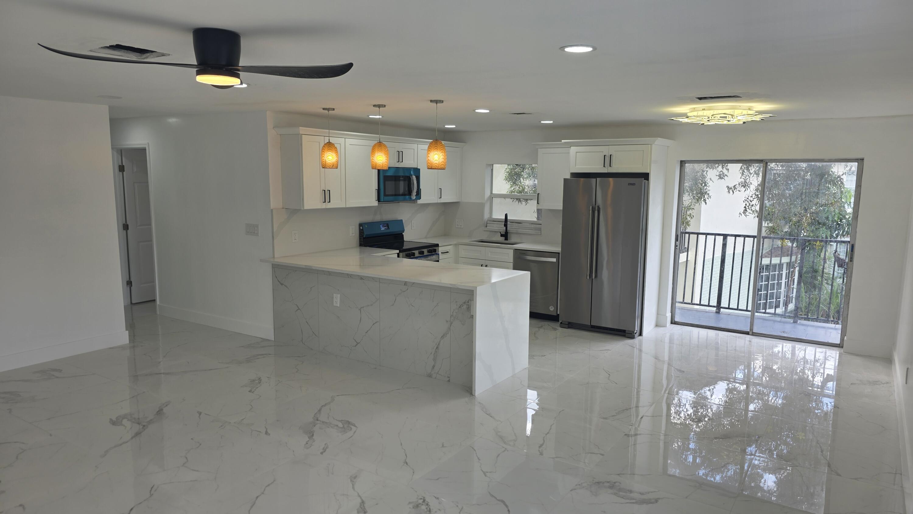 1832 NW 55th Avenue Unit 4W — photo