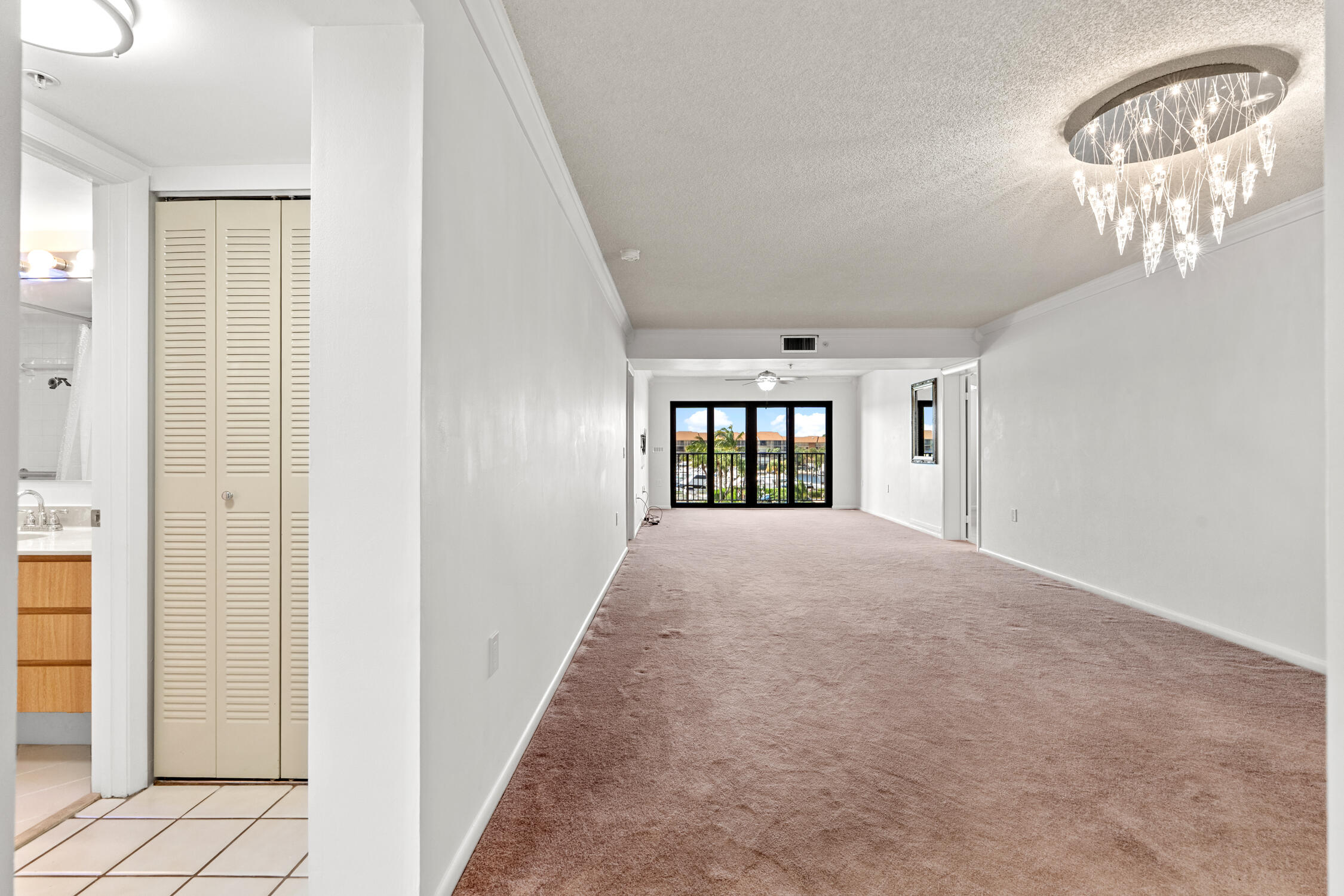 601 Seafarer Circle Unit 405 — photo