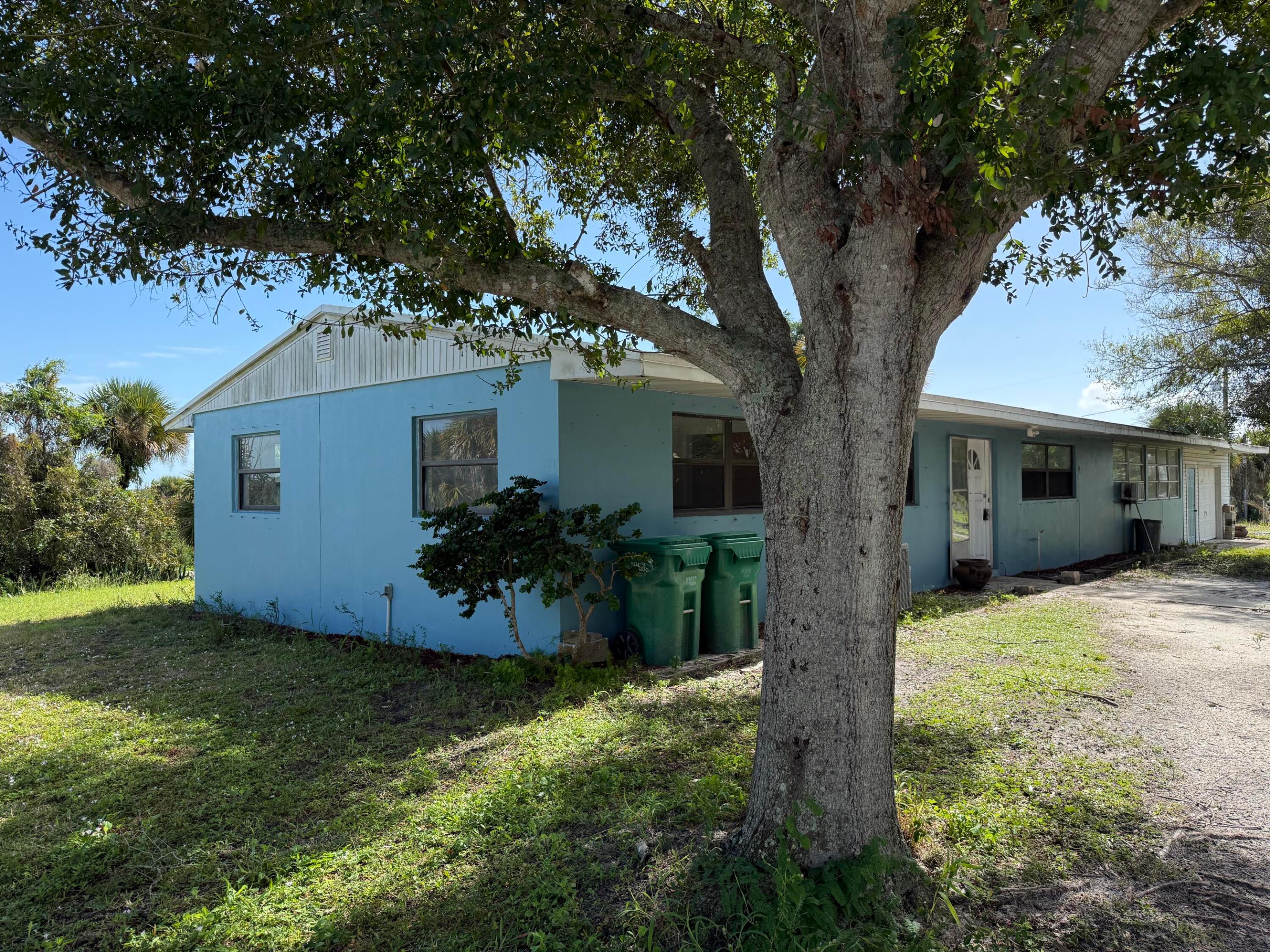 201 Julian Drive — photo