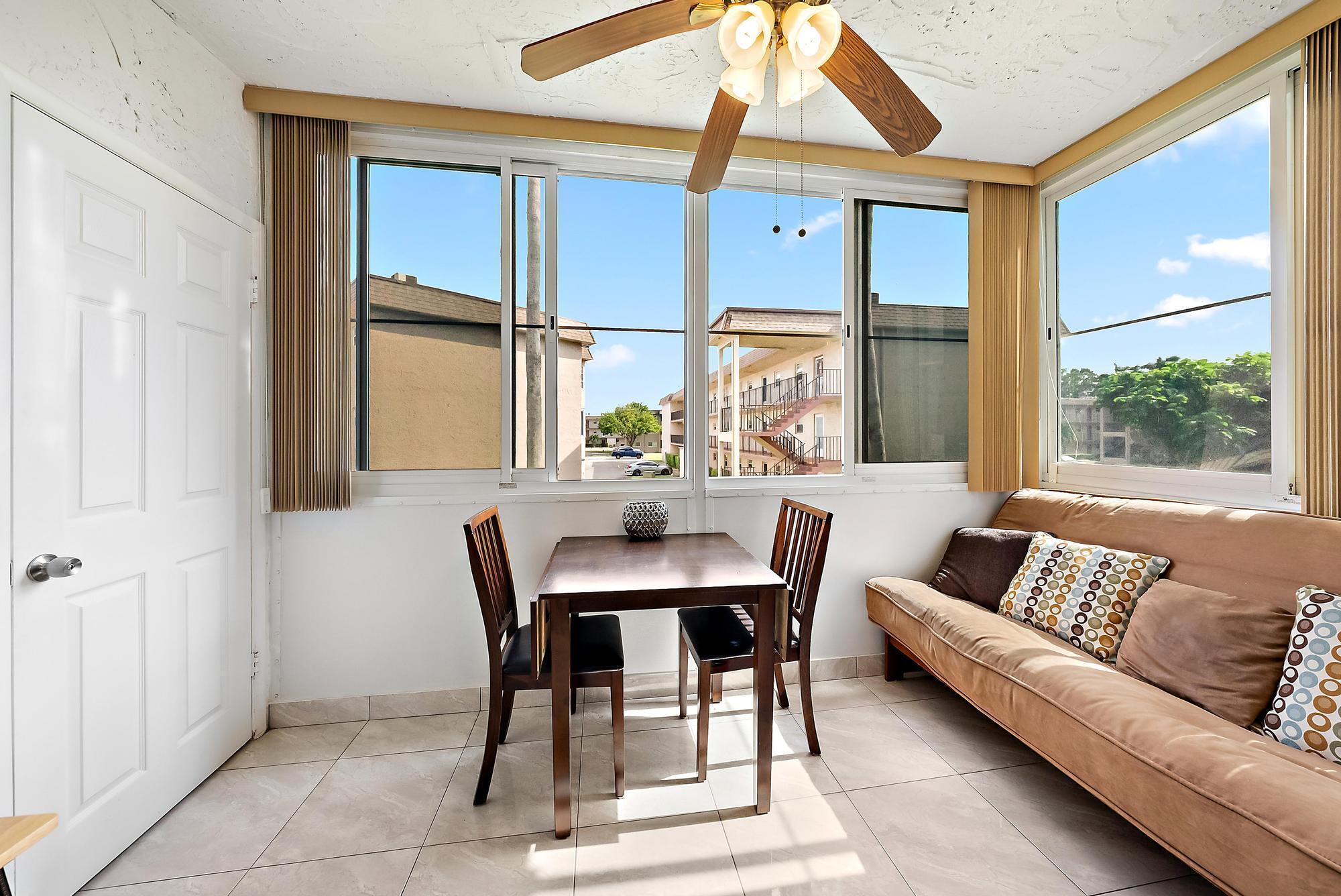 701 Lori Drive Unit 206 — photo