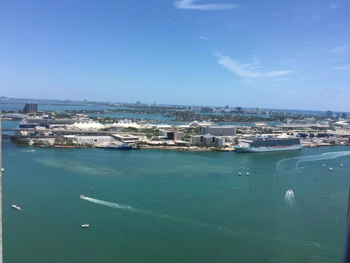 335 S Biscayne Boulevard 4004 — photo