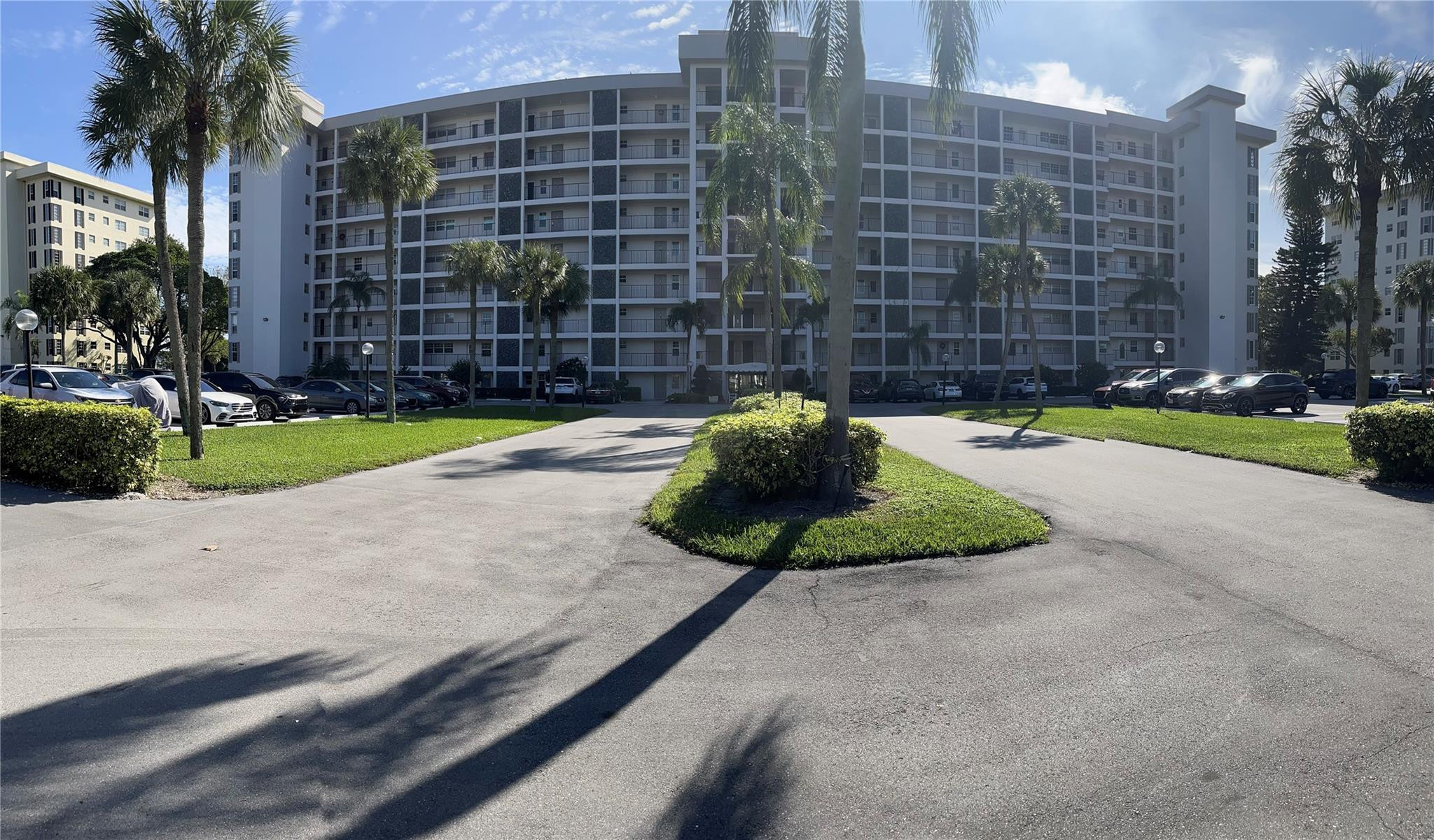 3100 N Palm Aire Drive 304 — photo