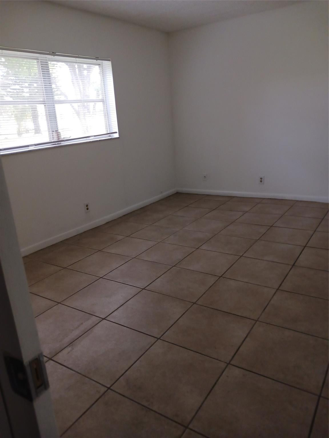 7605 W Atlantic Boulevard 106 — photo