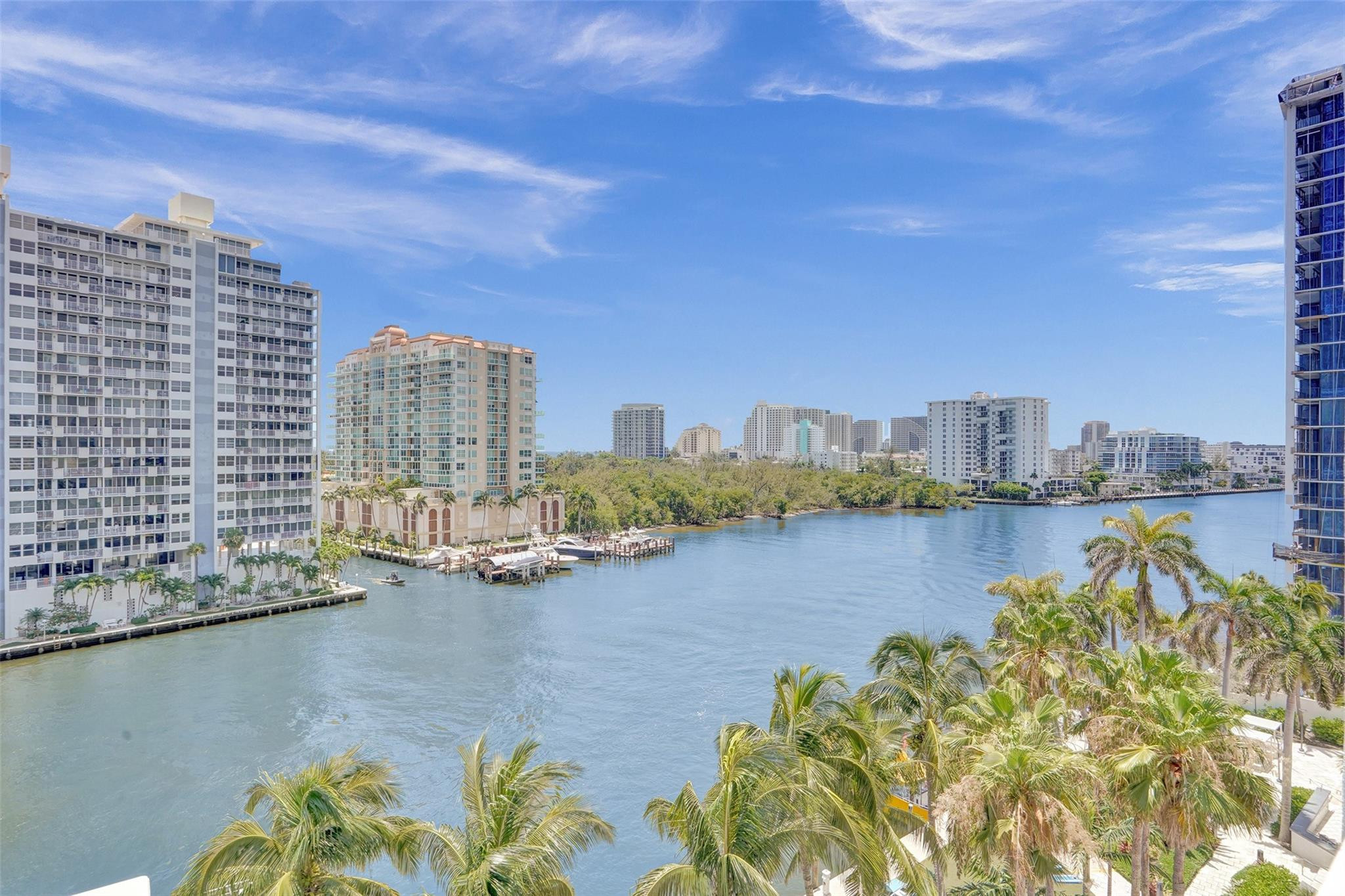2670 E Sunrise Boulevard 726 — photo