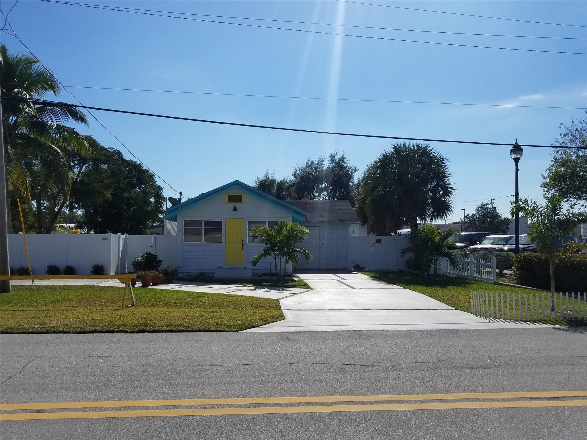 1240 NE 34th Court — photo