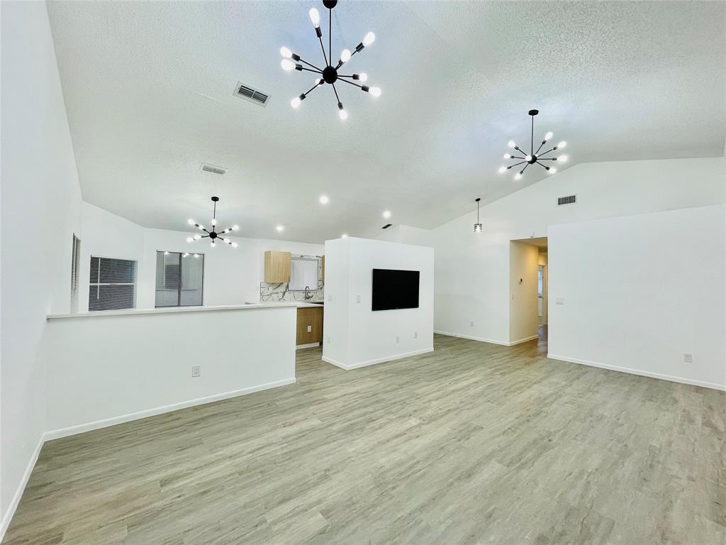 Home in North Lauderdale, FL 33068 — photo 2