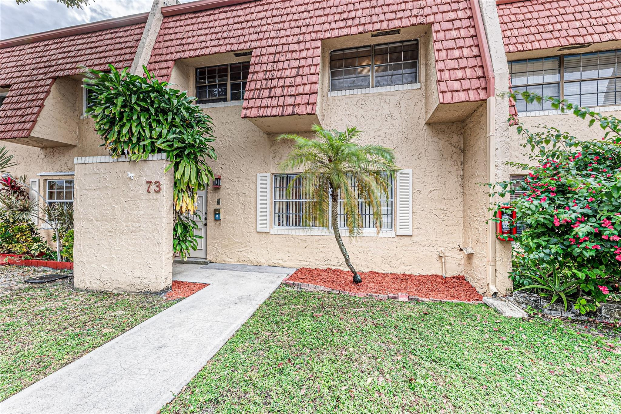 73 Ann Lee Lane — photo