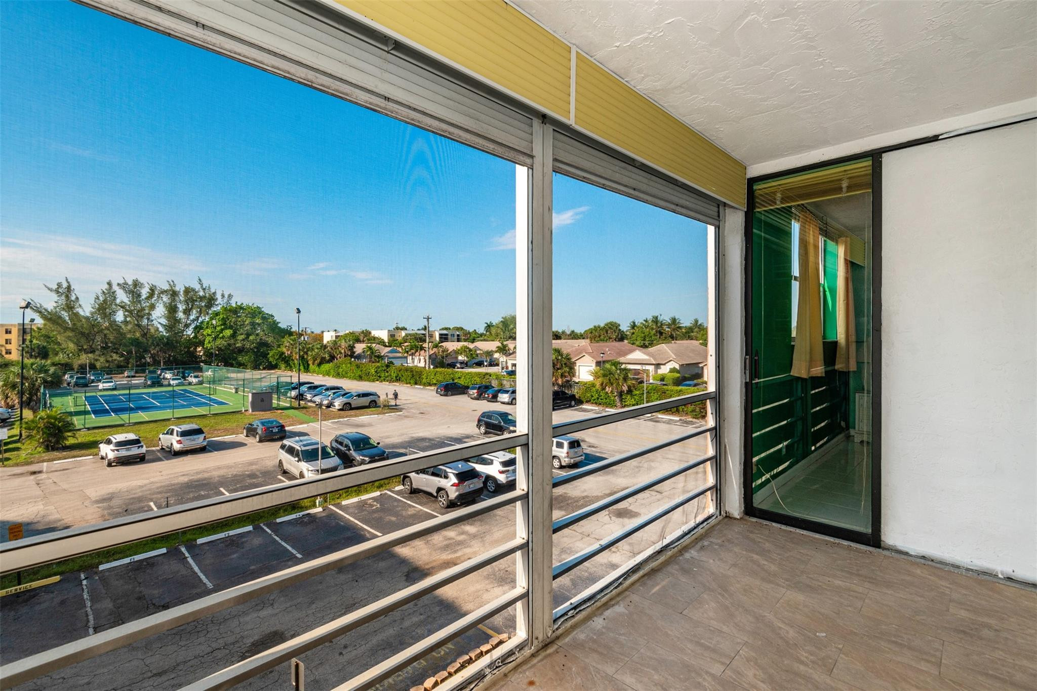 2861 Somerset Drive 317 — photo