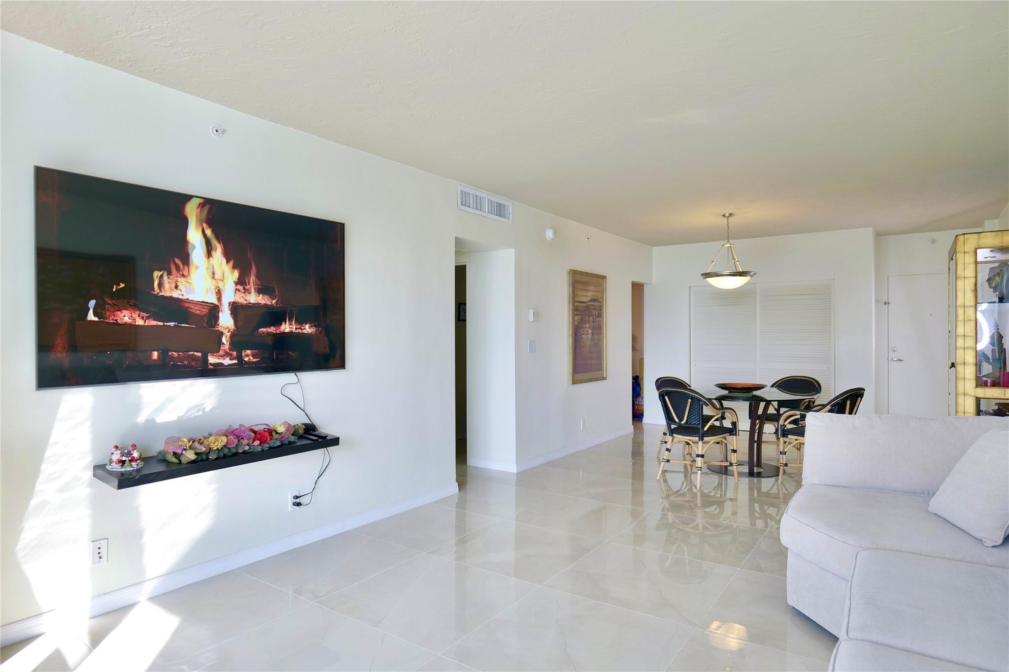 3000 S Ocean Drive 312 — photo