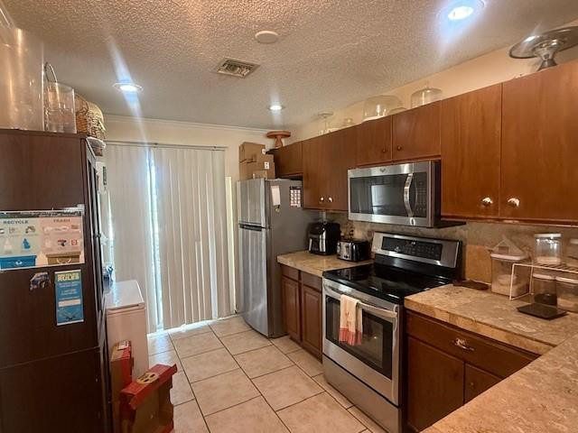 795 Crystal Lake Drive 795 — photo
