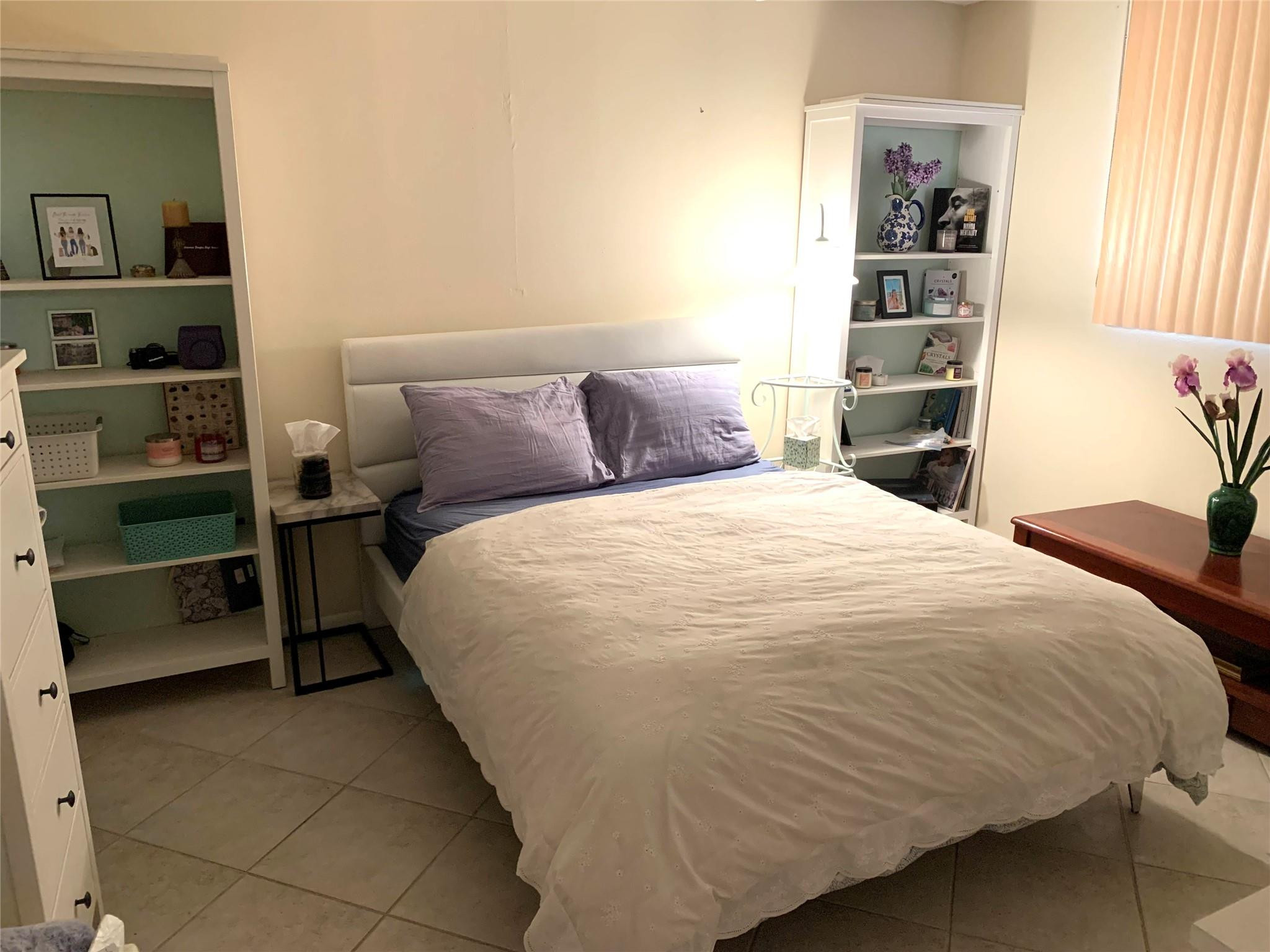 2731 NE 14th Street Causeway 307 — photo