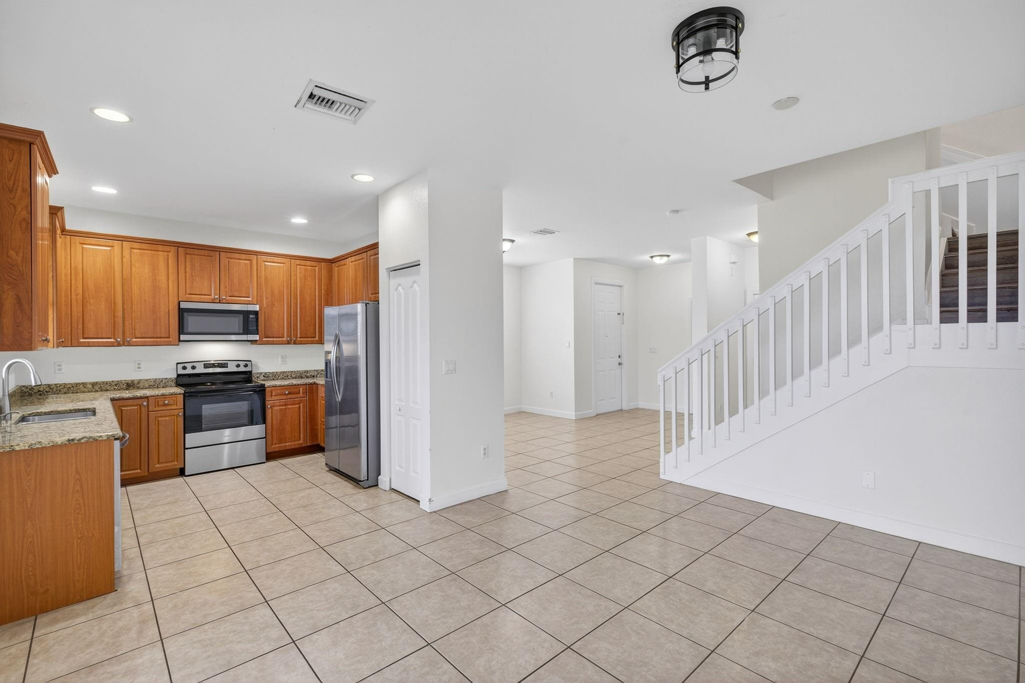 7029 Ambrosia Lane 606 — photo