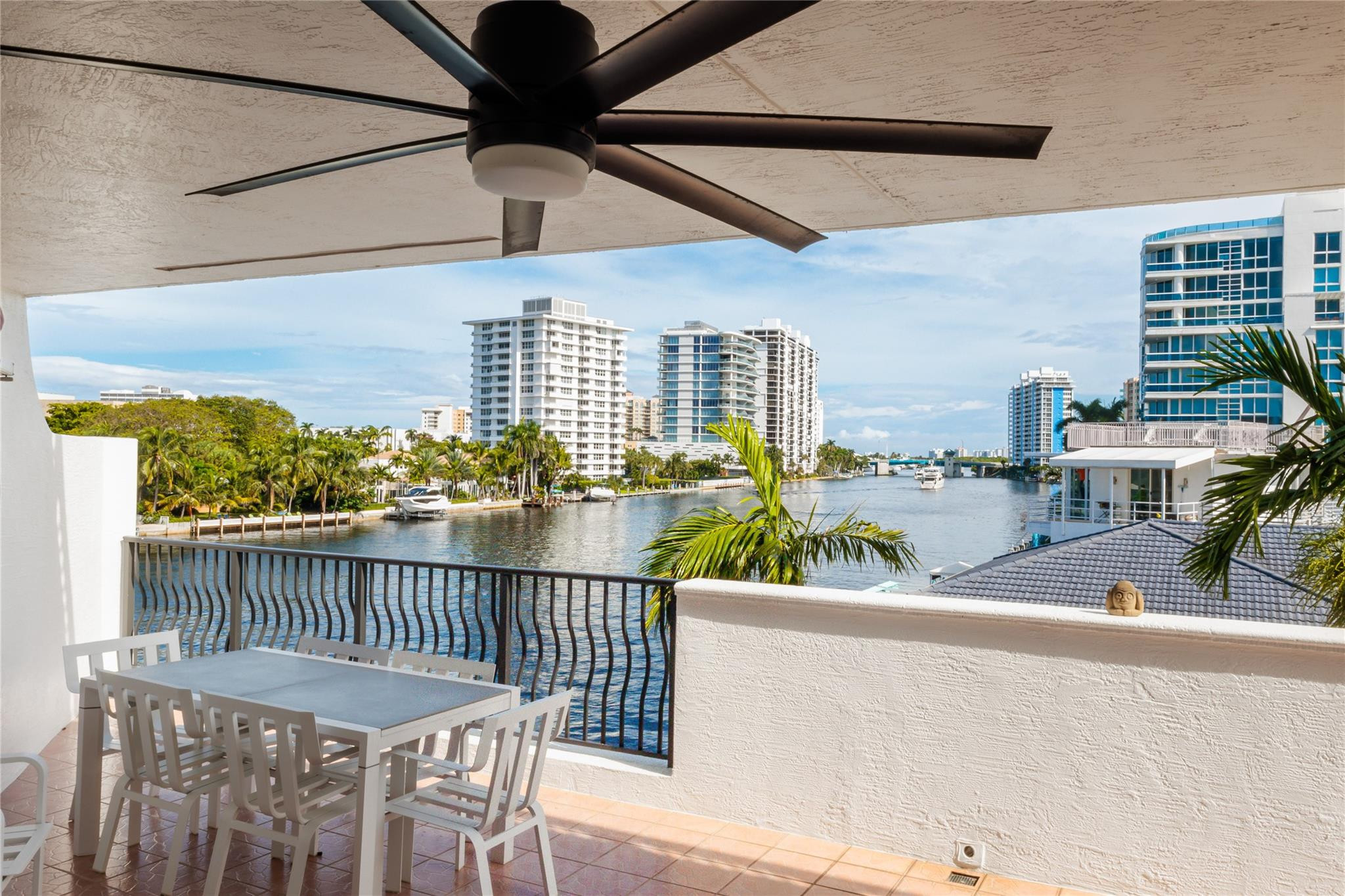 615 Bayshore Drive 301 — photo