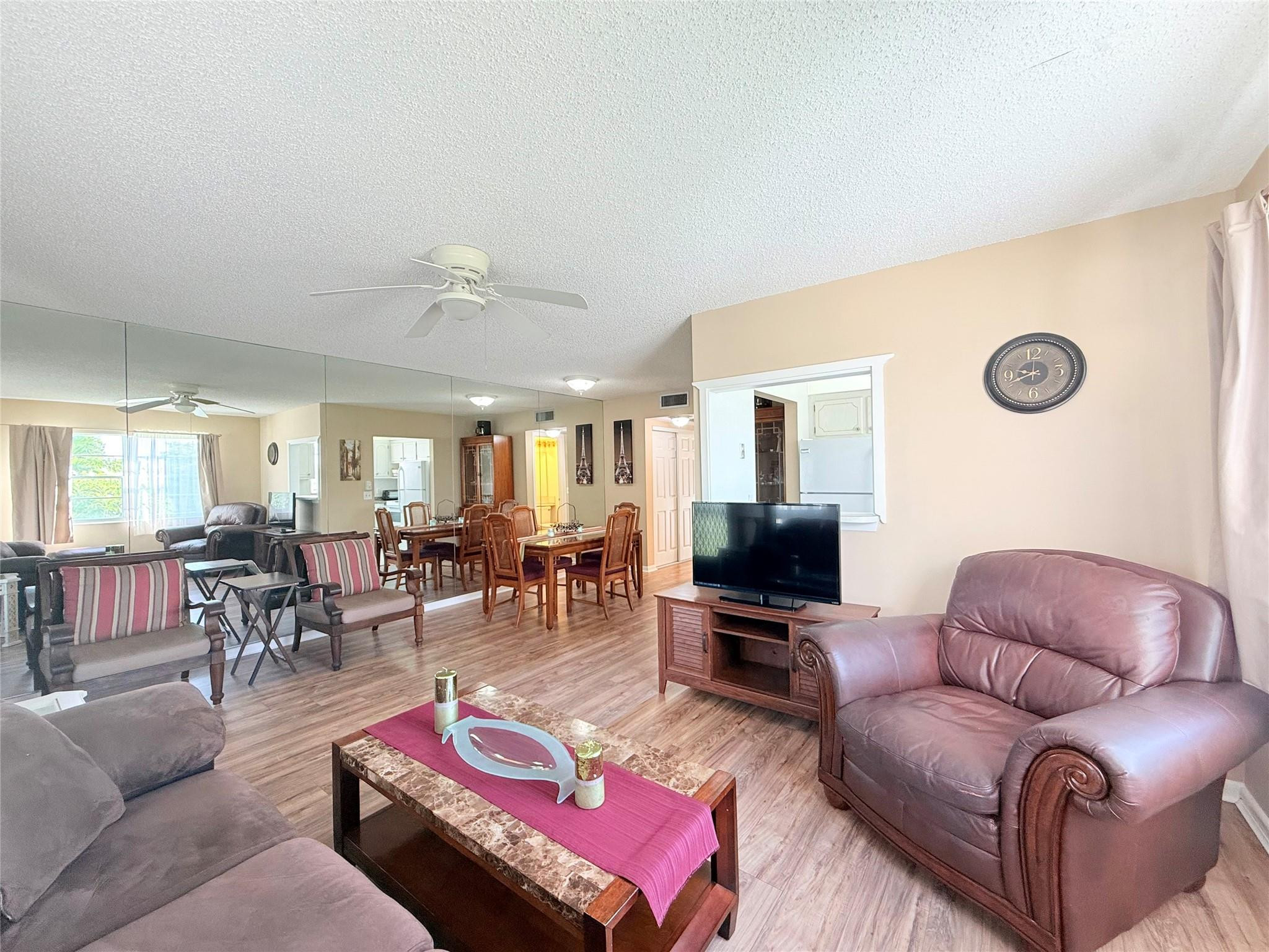204 Oakridge M 204 — photo