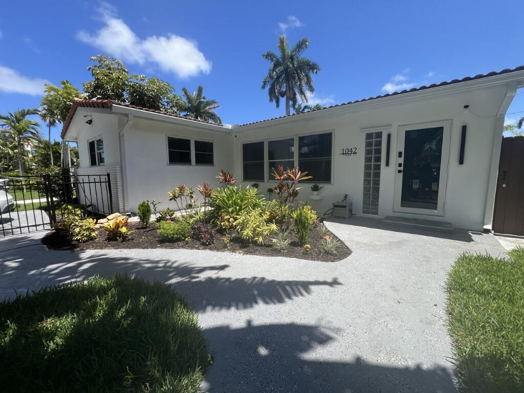 1042 Tyler Street — photo