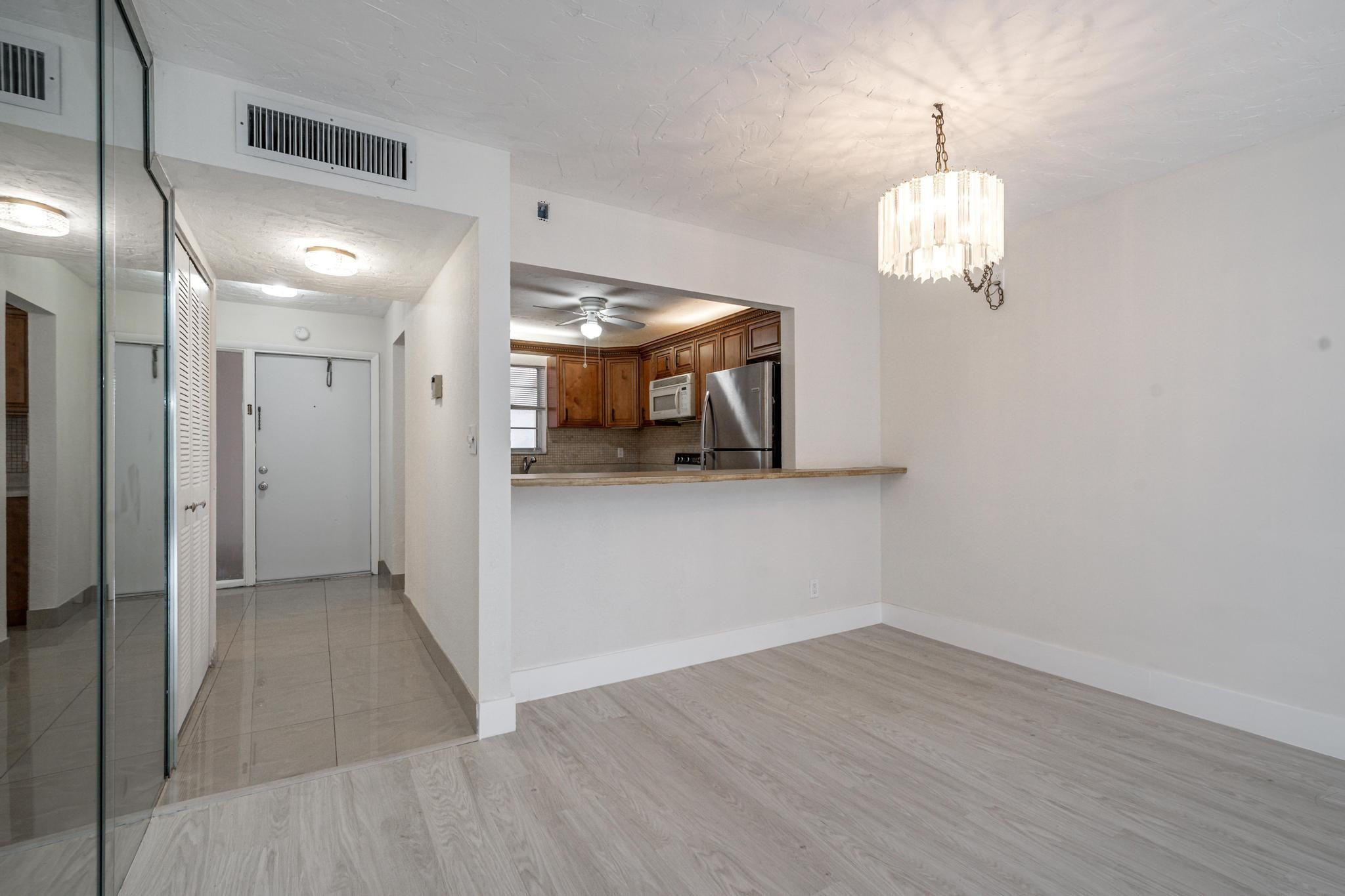 2551 Aragon Boulevard 406 — photo