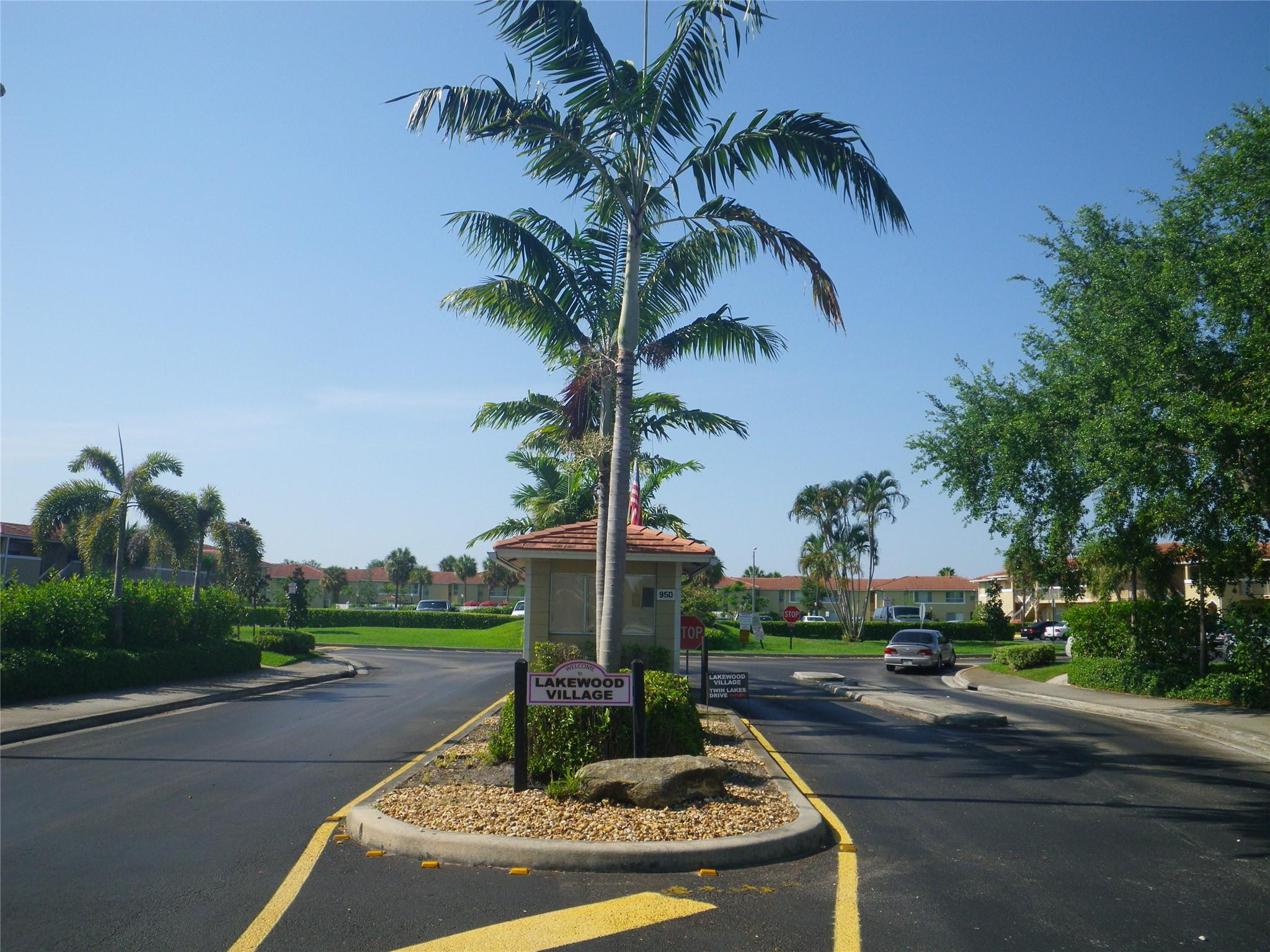 9902 Twin Lakes Drive 9902 — photo
