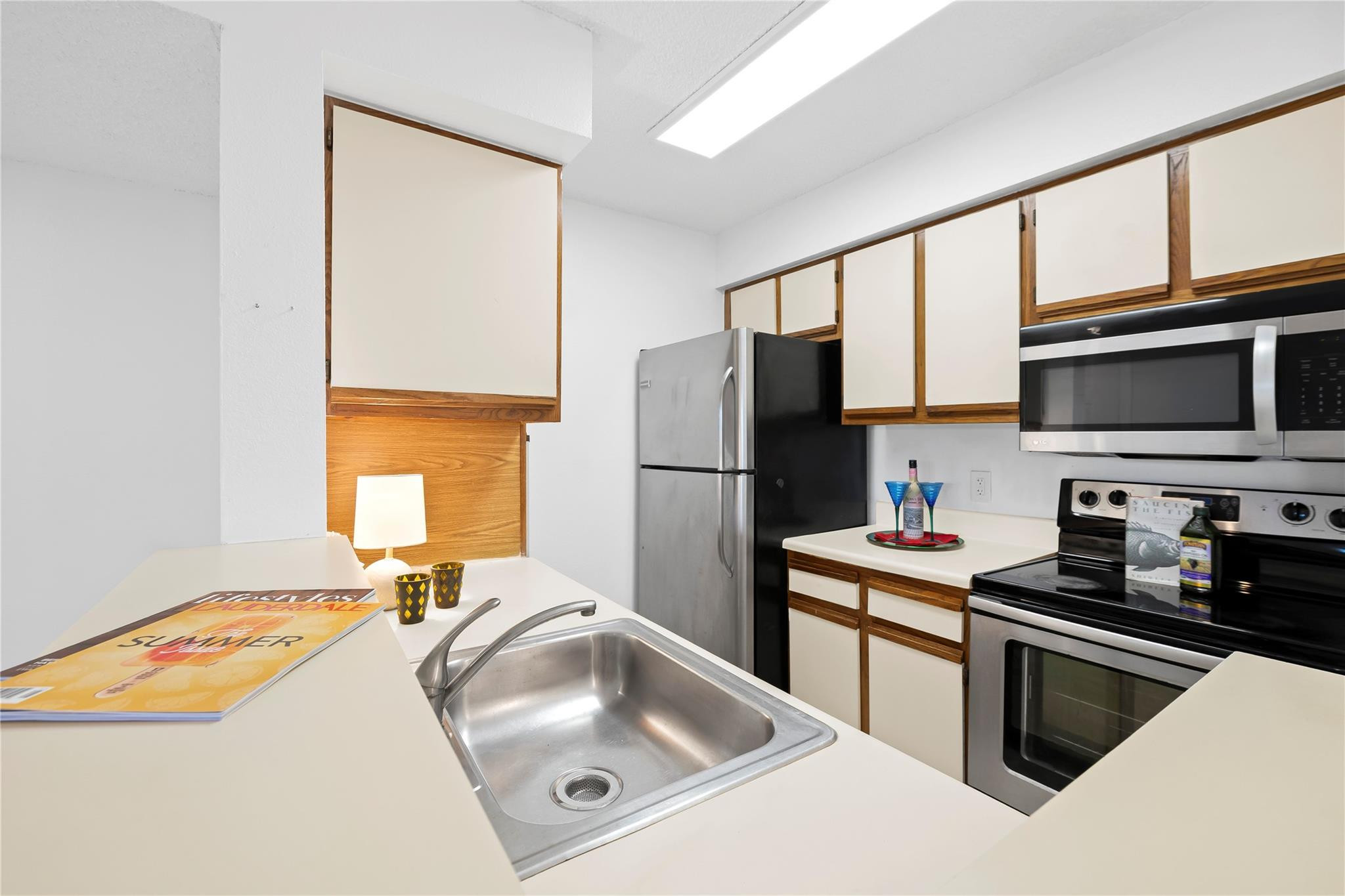 2906 S University Drive 10204 — photo