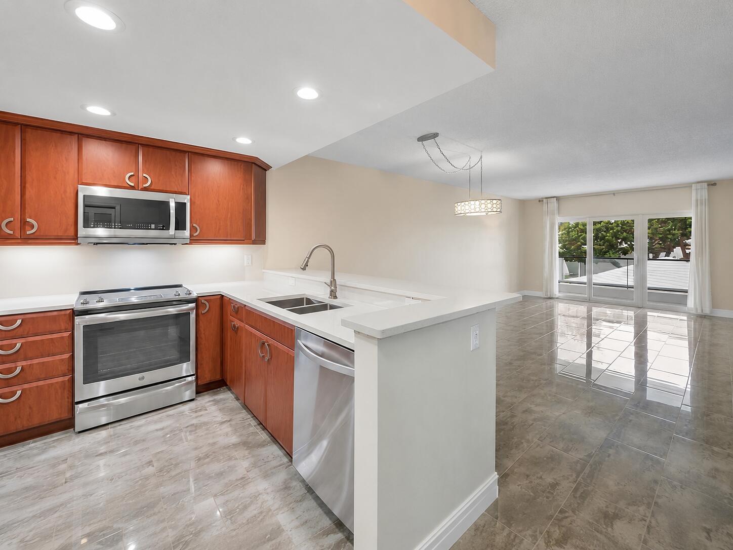 1500 S Ocean Boulevard 207 — photo