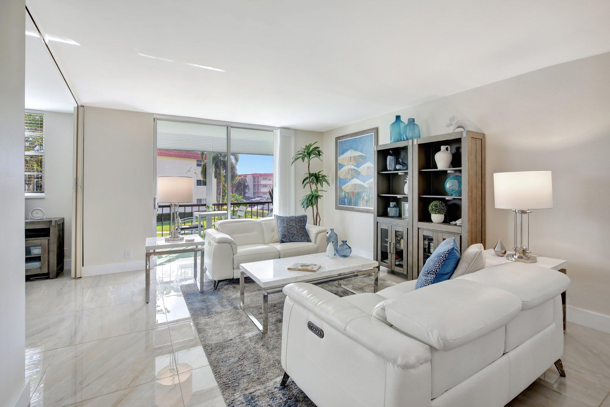 9720 S Hollybrook Lake Drive 204 — photo