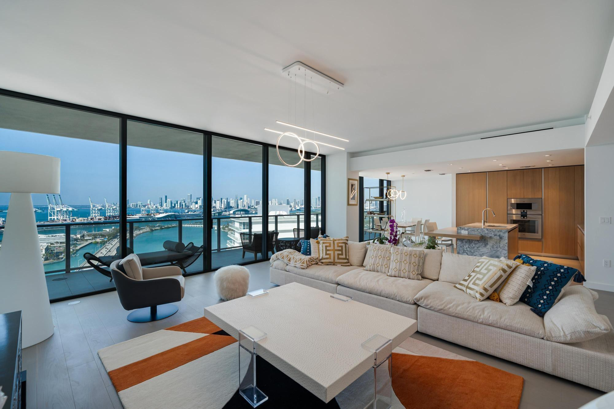 Home in Miami Beach, FL 33139 — photo 2
