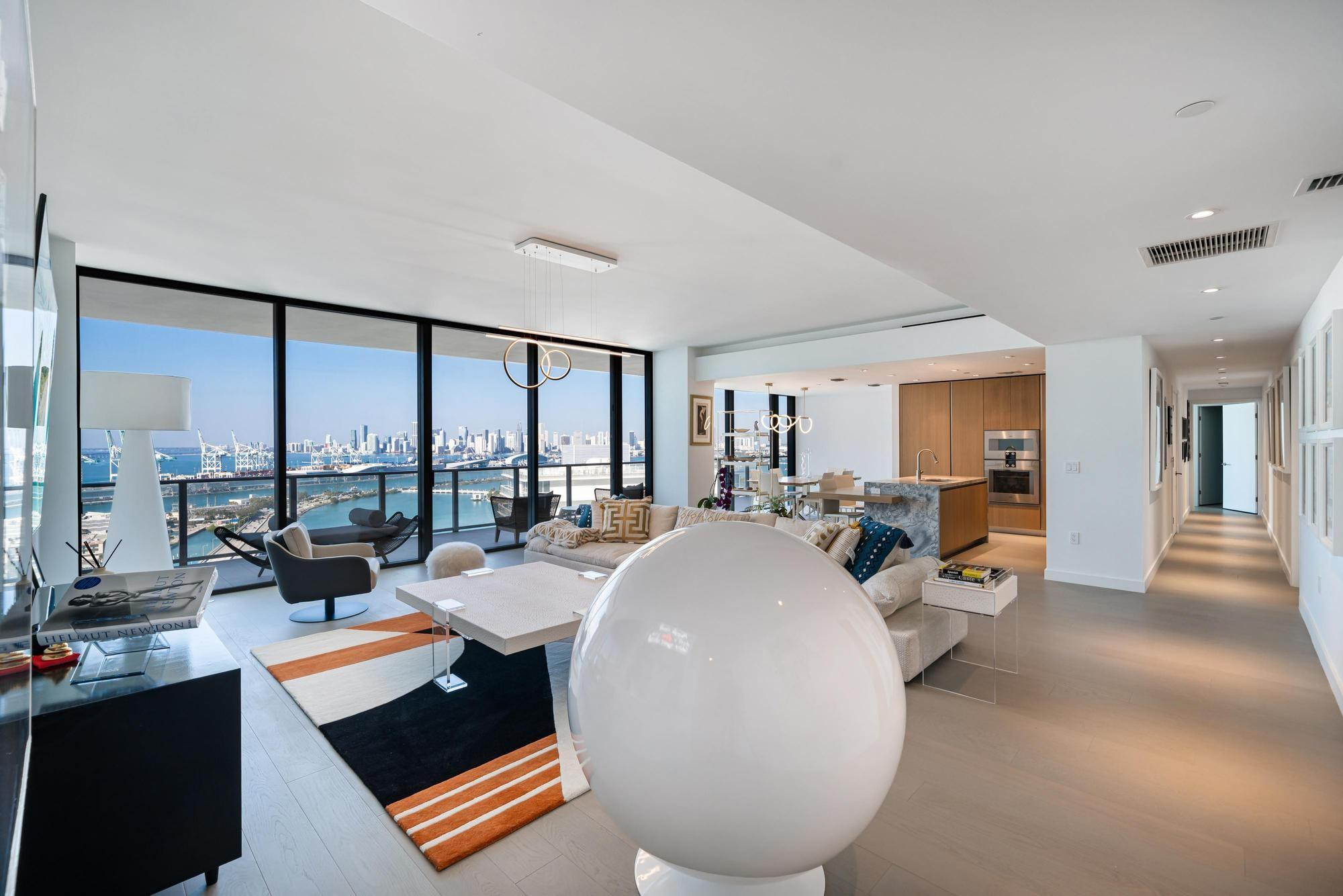 Home in Miami Beach, FL 33139 — photo 3