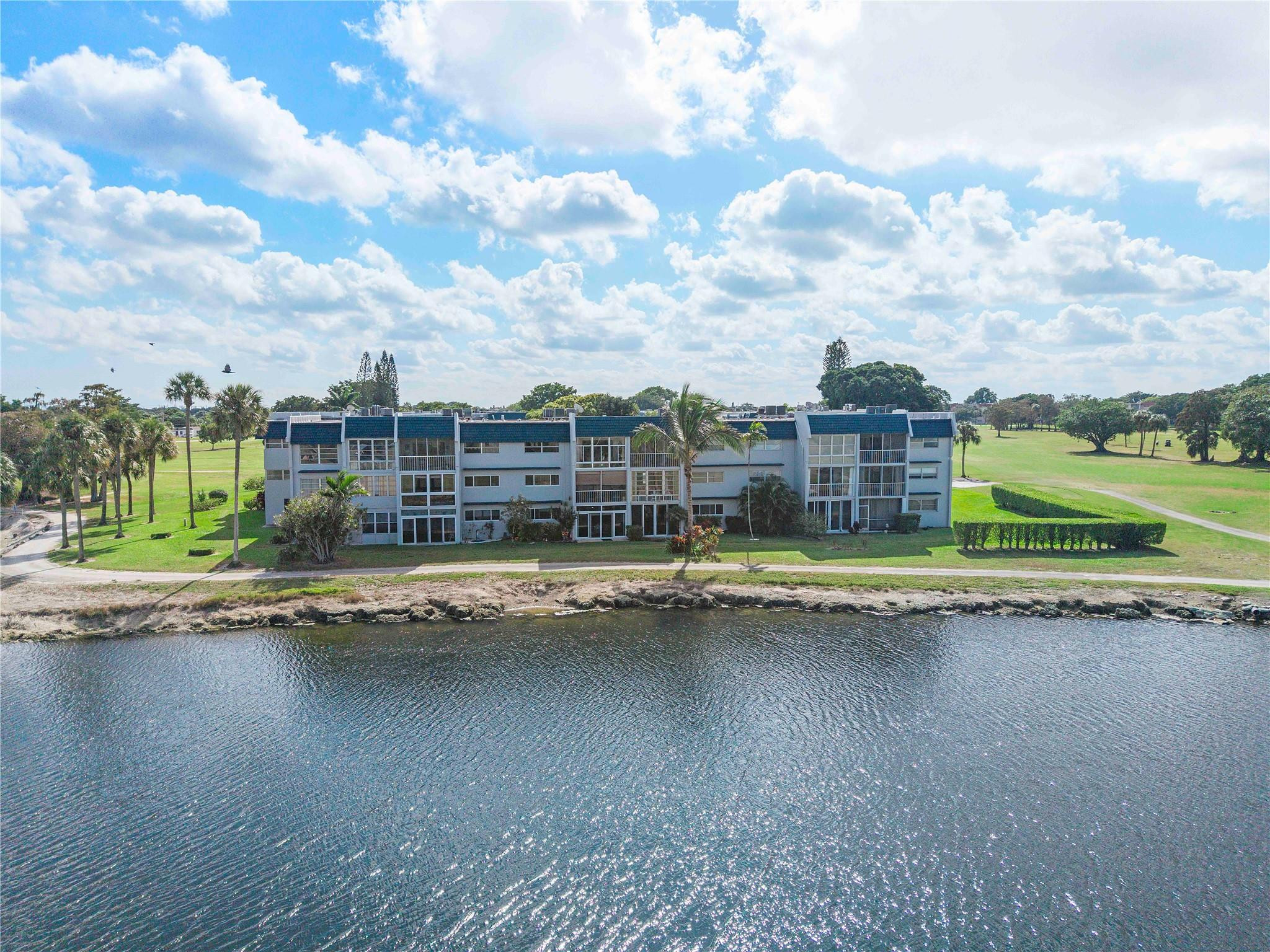 7807 Golf Circle Drive 211 — photo