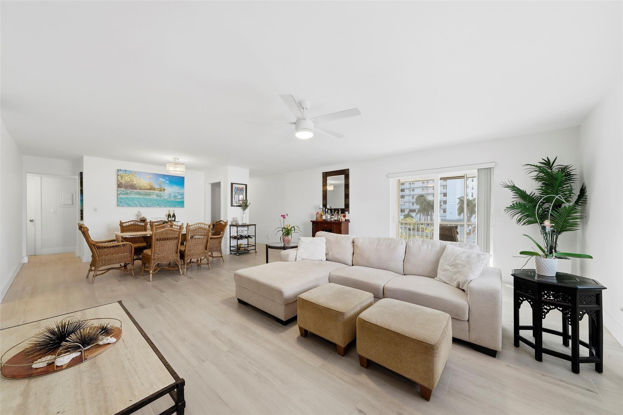 1450 N Riverside Drive 201 — photo